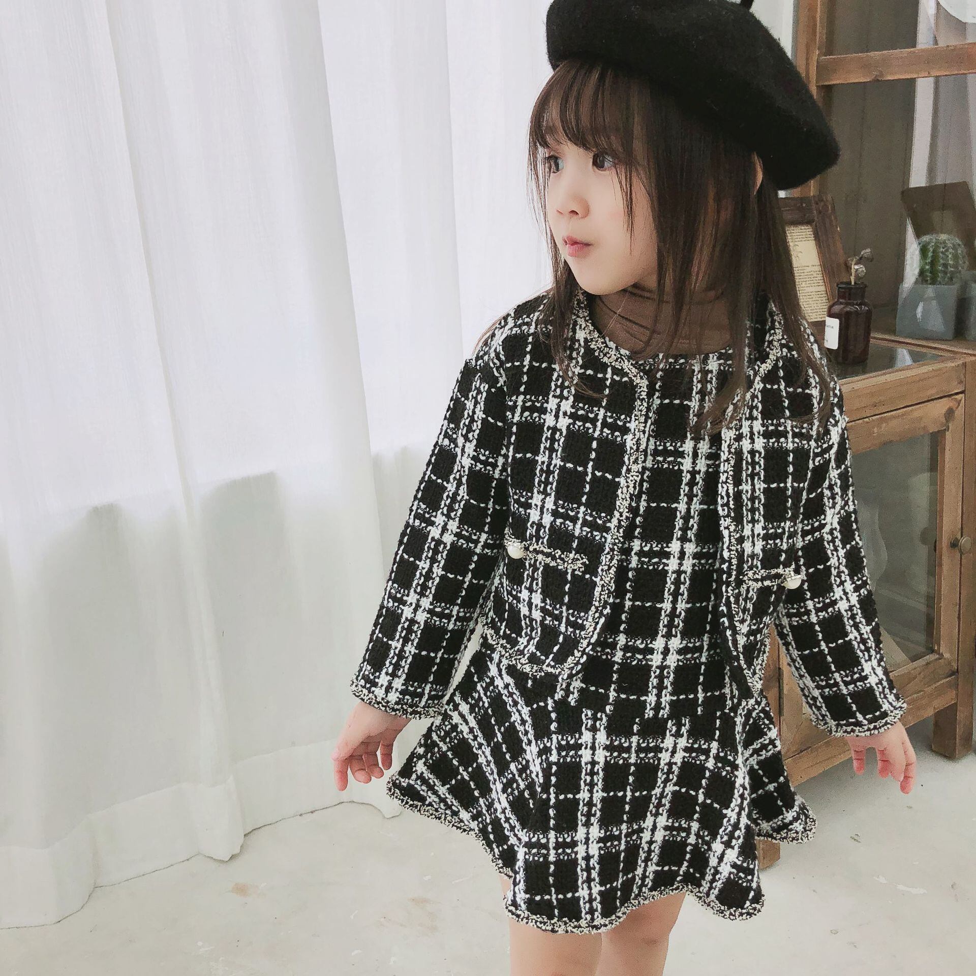 xiao0072)女の子ミニ丈ジャンパースカート＆ジャケットセットアップ