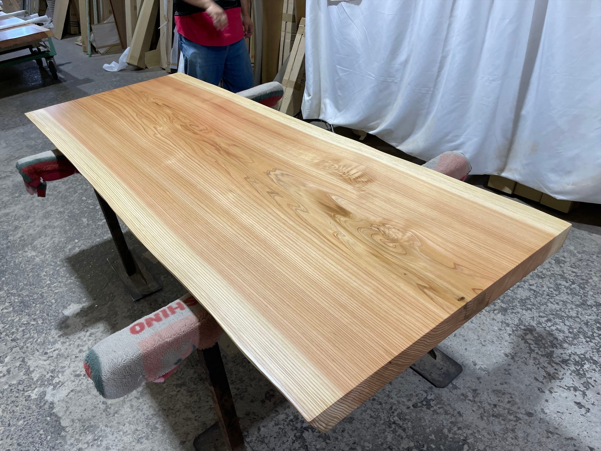 杉9132 一枚板無垢 1920x680-690-680x57mm 乾燥材 センターテーブル