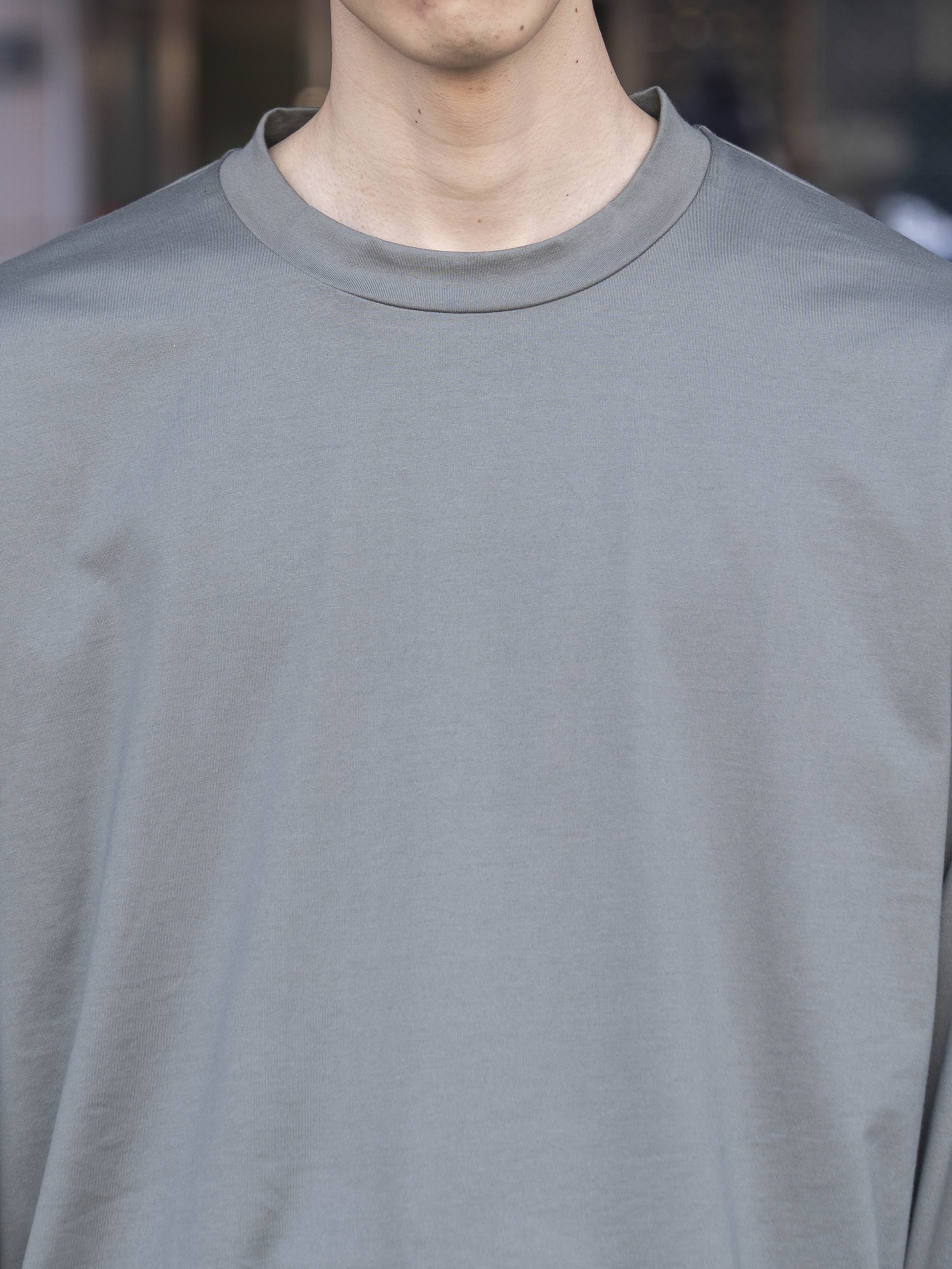 ATON SUVIN 60/2 OVERSIZED LONG SLEEVE T-SHIRT KHAKI KKAGLM0018
