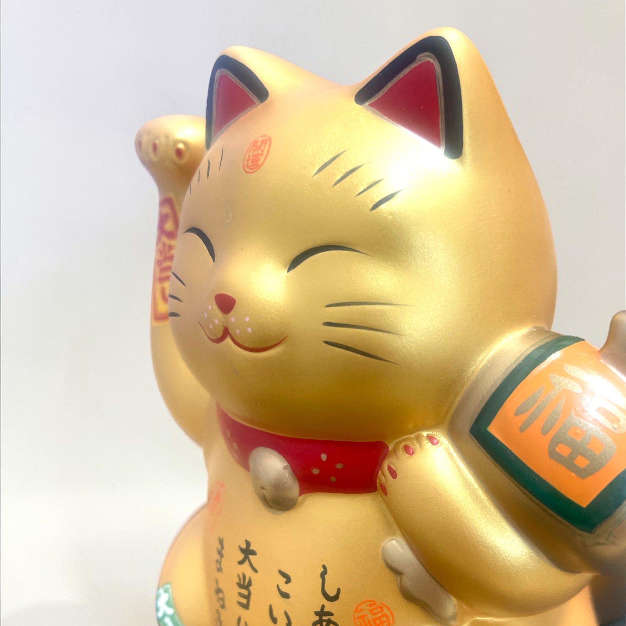 電動手招き 金招き猫 宝くじ入れ 開運 招福 和の縁起物 | 5291ban