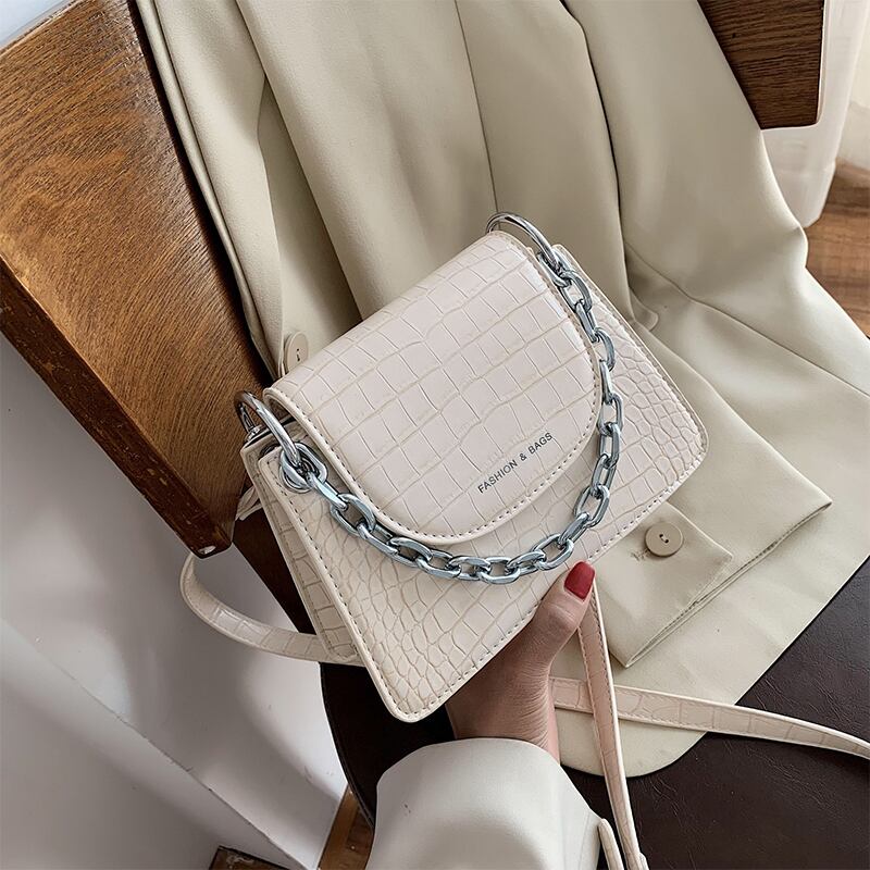 ネット赤の小さなバッグ女性のバッグ2020夏の新しい波のファッションチェーンメッセンジャーバッグワイルドインショルダー小さな正方形のバッグ Tiancai_Wing_Bag3654615