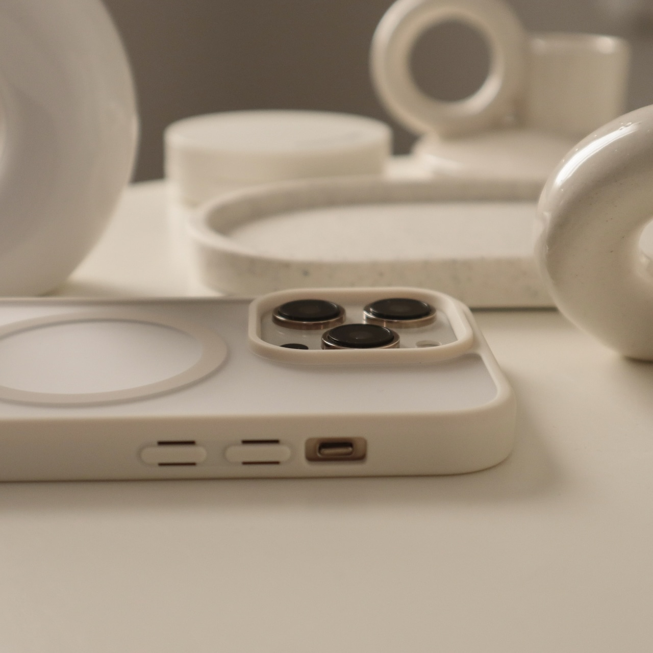 ［ phone case ］double white