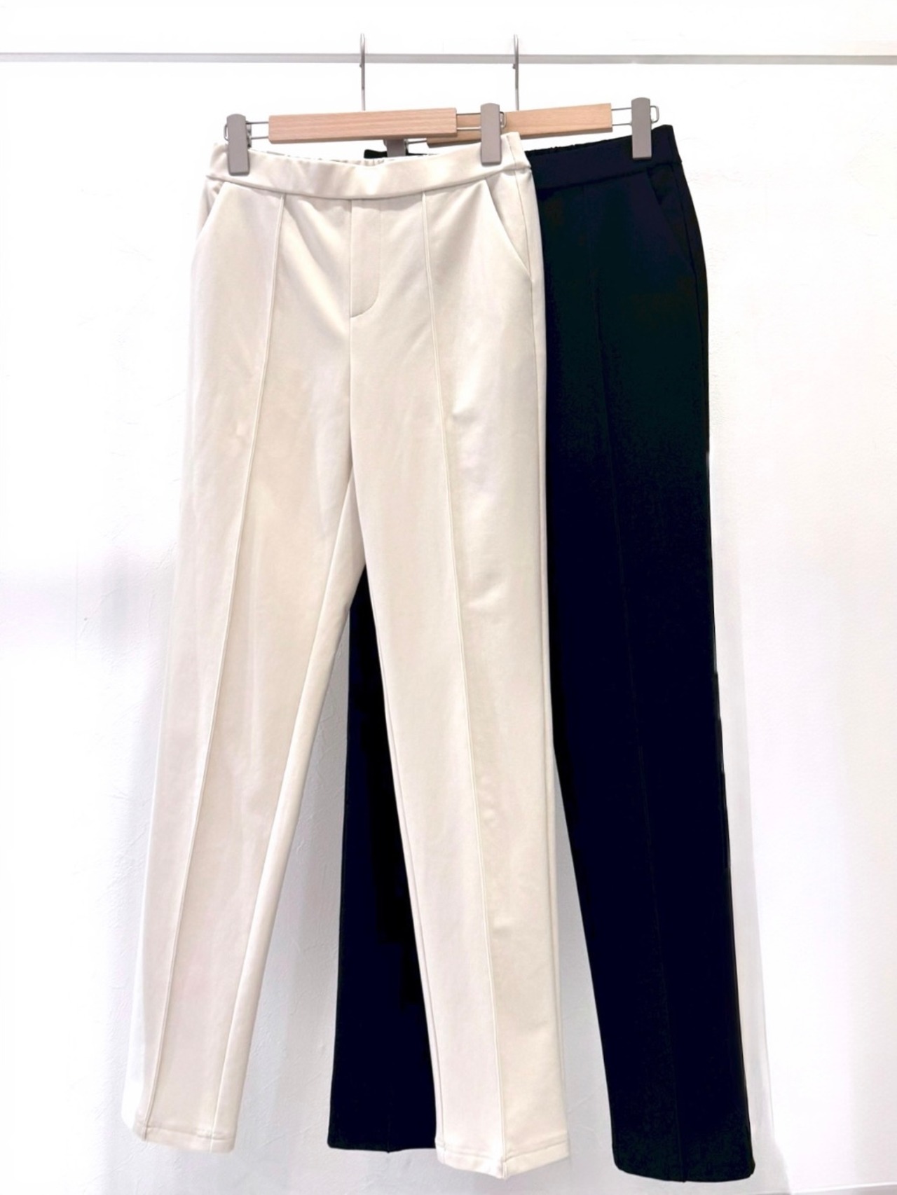 センタープレスパンツ