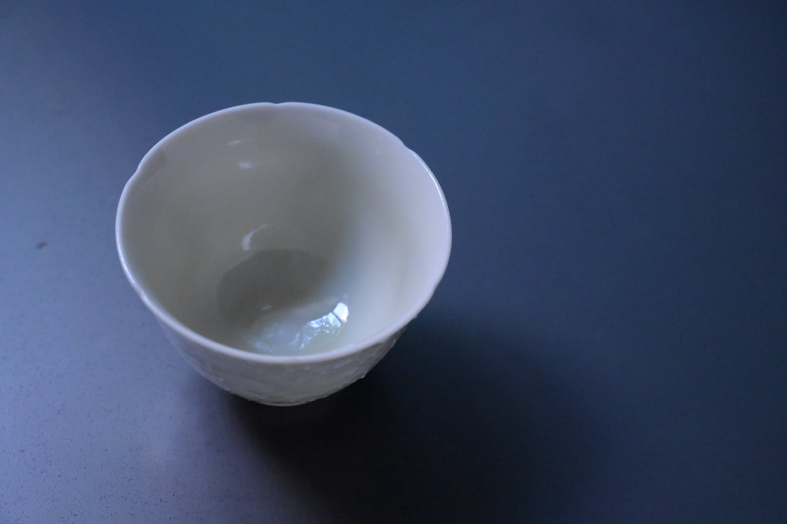 前田麻美 灰青釉花七宝杯 | 鎌倉倶楽部 茶寮