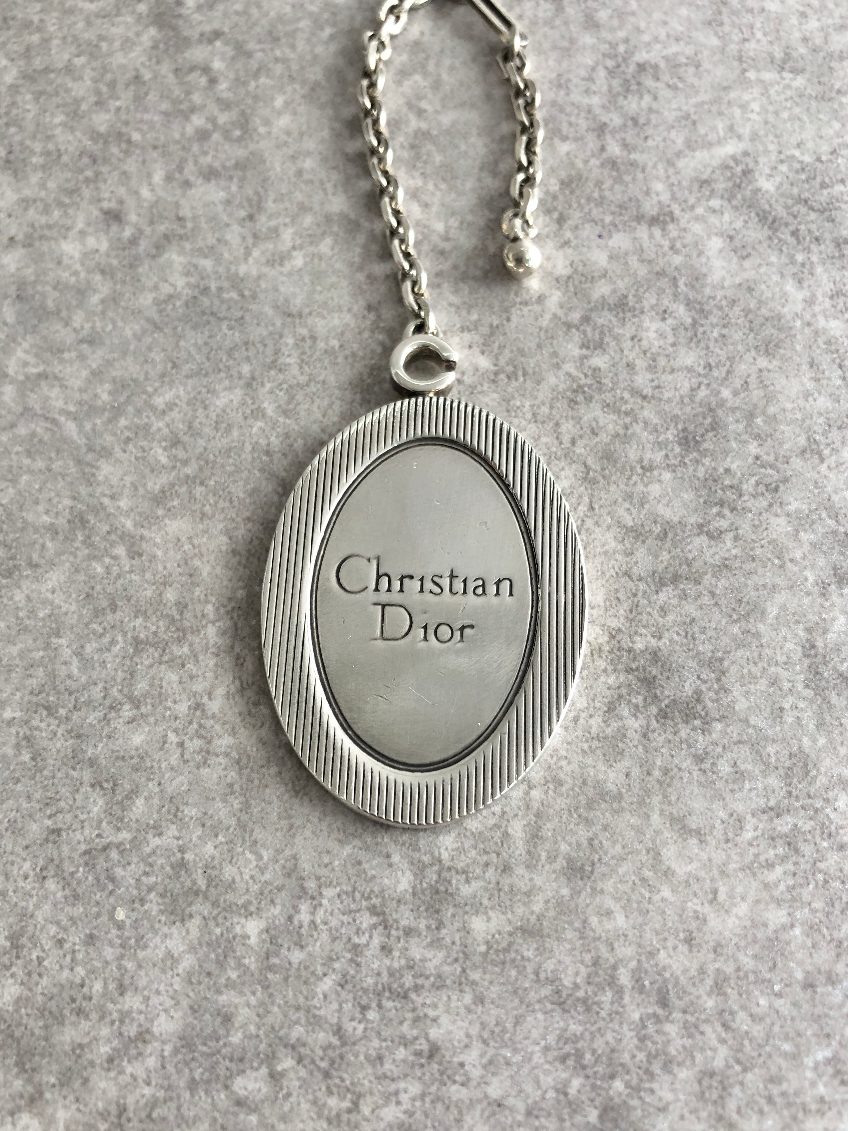 DIOR ディオール チャーム Diorロゴ Christian Dior クリスチャン ディオール チャーム シルバー ロゴ