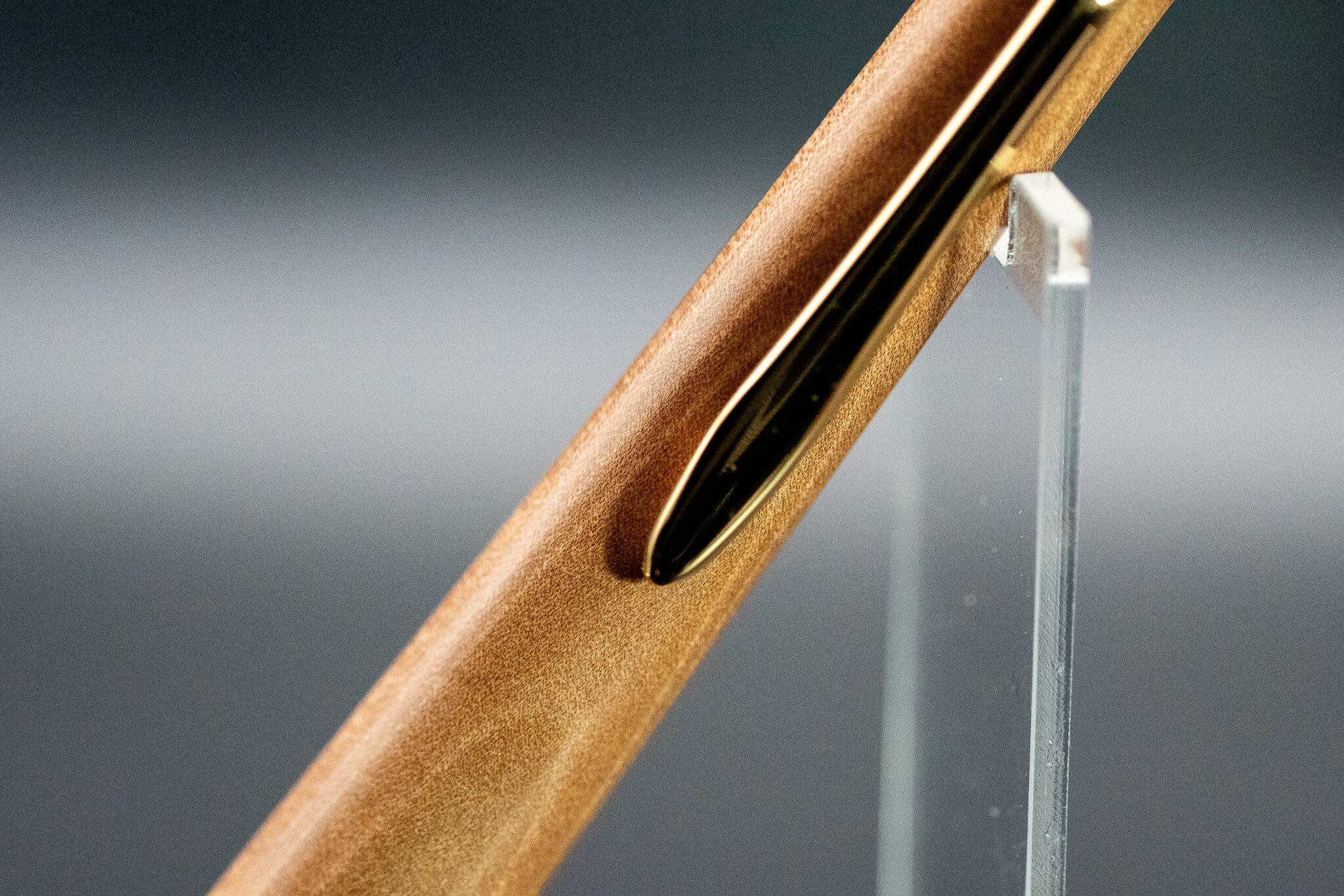 【茶花の女王】椿 gold MP