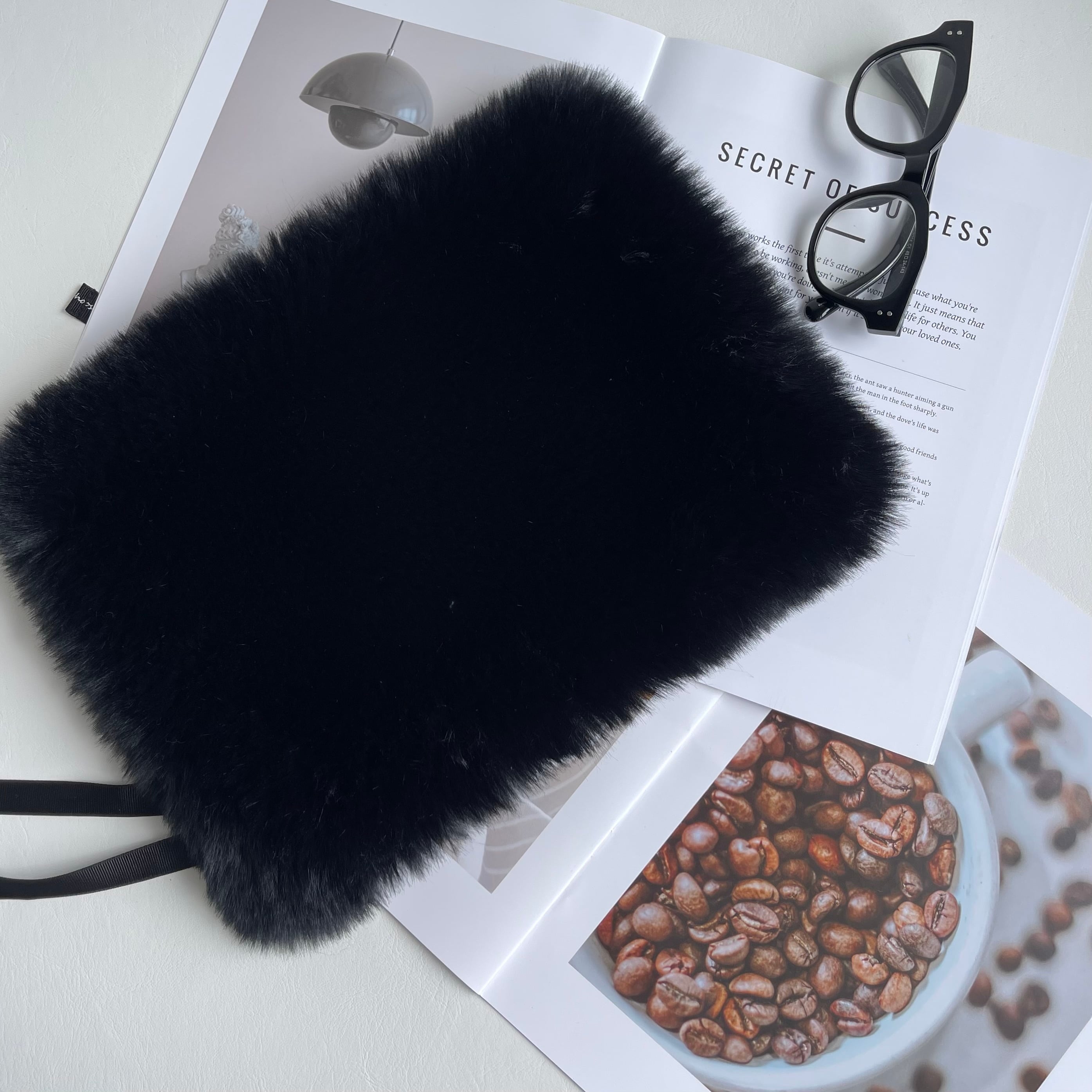 meong blue かごバッグ　ファーつき OVAL Shoulder Strap Kago-Bag & BIG FUR / Pink Mix | meong blue