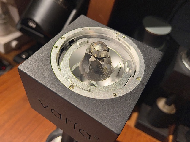 Varia VS4 グラインダー Rose