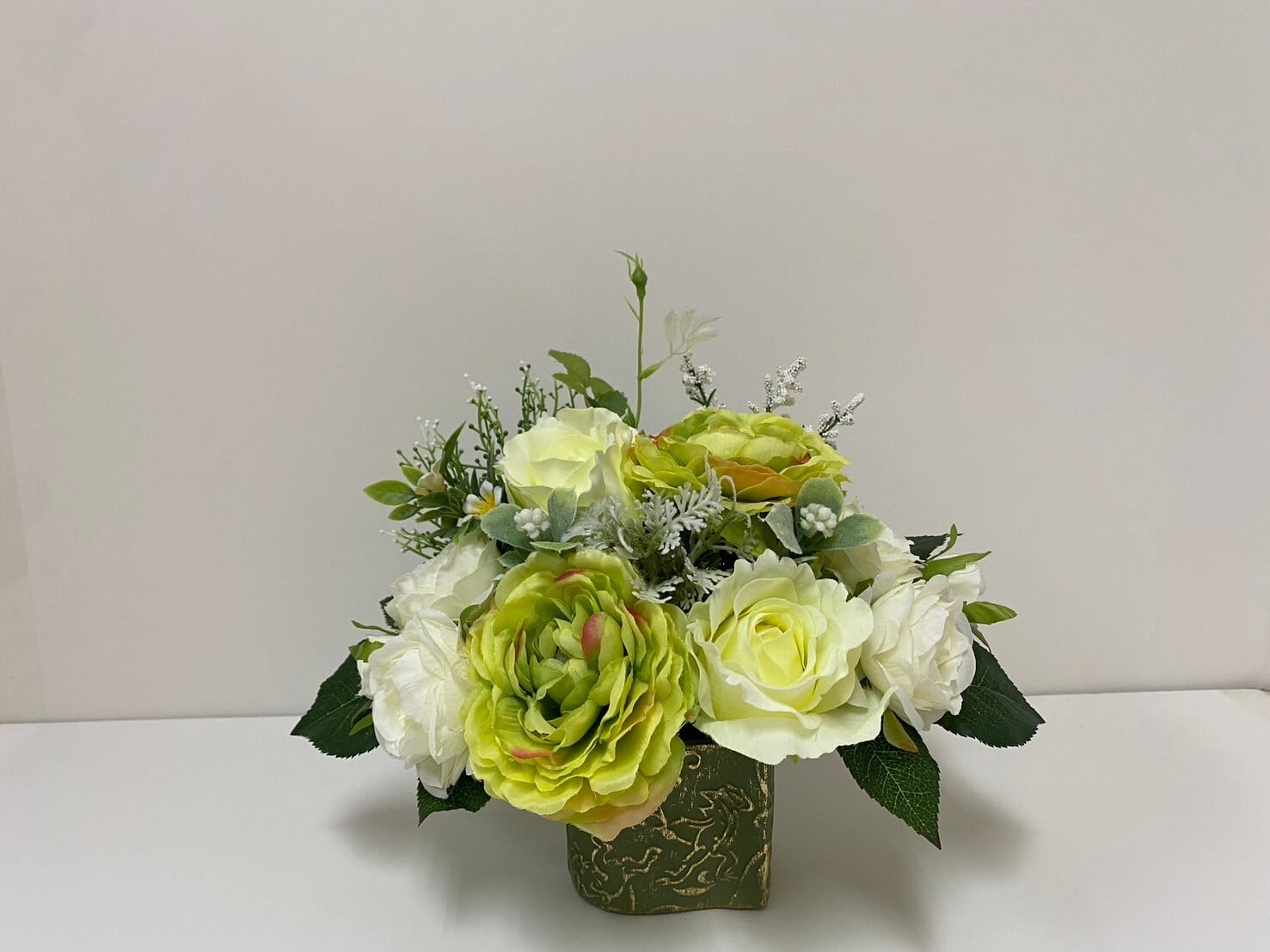光触媒フラワーアレンジメント 置き型アソート白グリーン(サイズ23cm