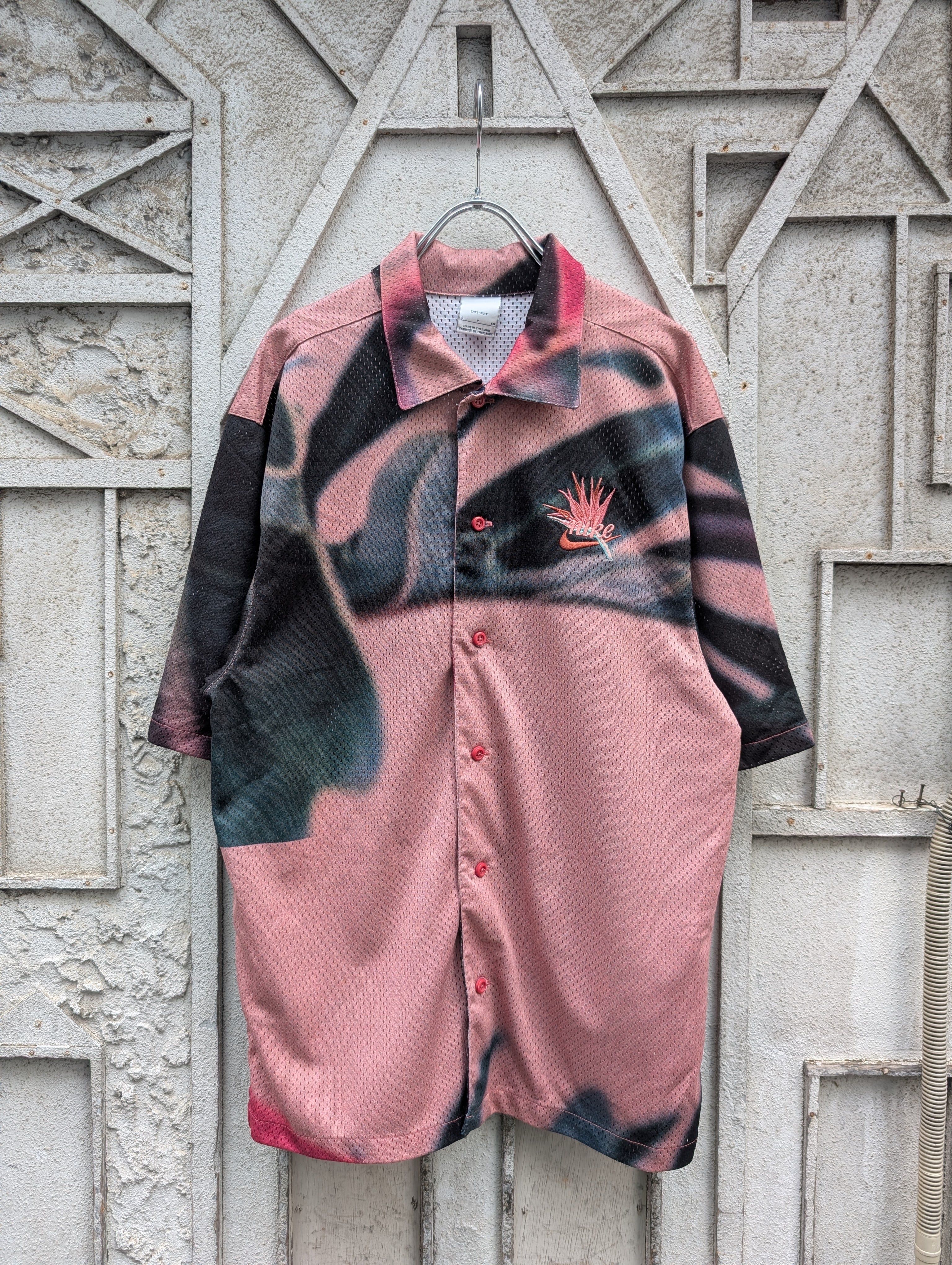 "NIKE" DRI-FIT S/S mesh shirt
