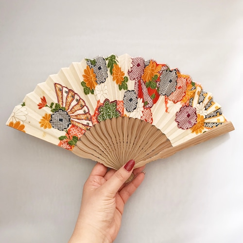 扇子　Fan Folding Fun ヴィンテージ着物