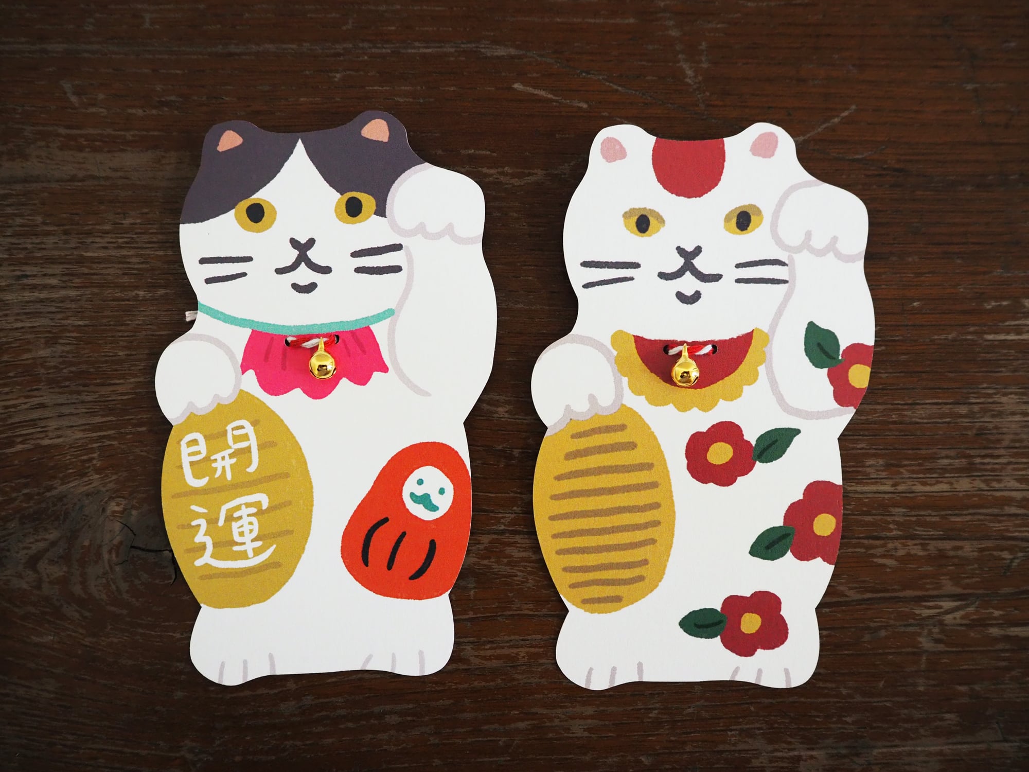 鈴付きダイカットカード「招き猫」