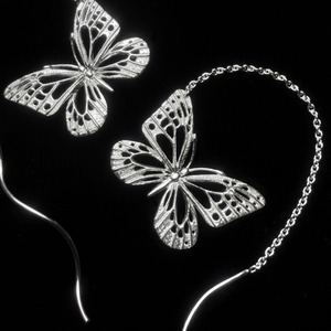 Lisa｜リザ 蝶 アメリカンピアス (SV925)  アサギマダラ (L size)