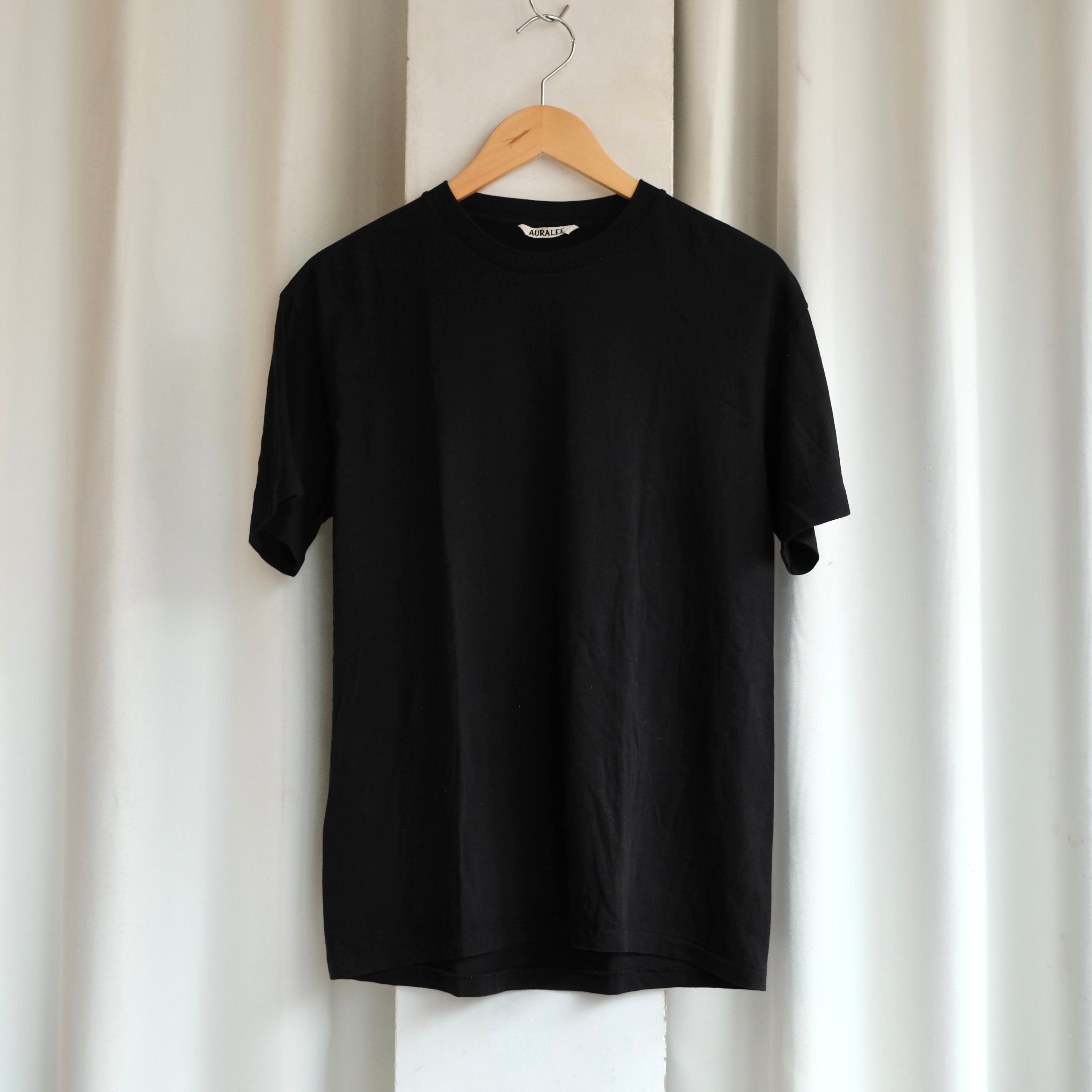 AURALEE BLACK T-SHIRT | safarionline