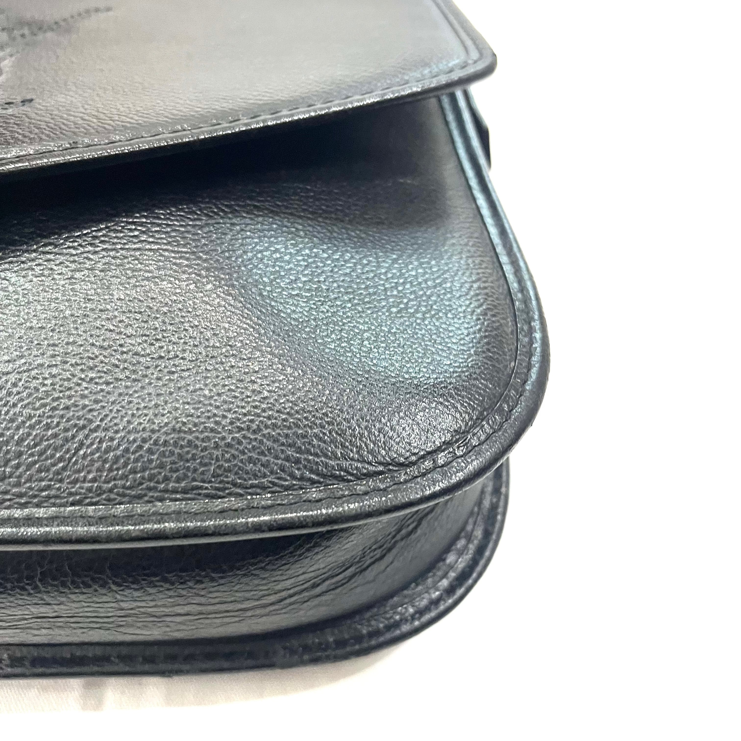 YVES SAINT LAURENT】2279 本革軽量YSLロゴレザーショルダーバッグ