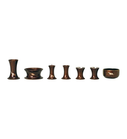 仏具セット 7点 3号 真鍮 深い赤茶色 花の彫金入り｜KB-I-009
