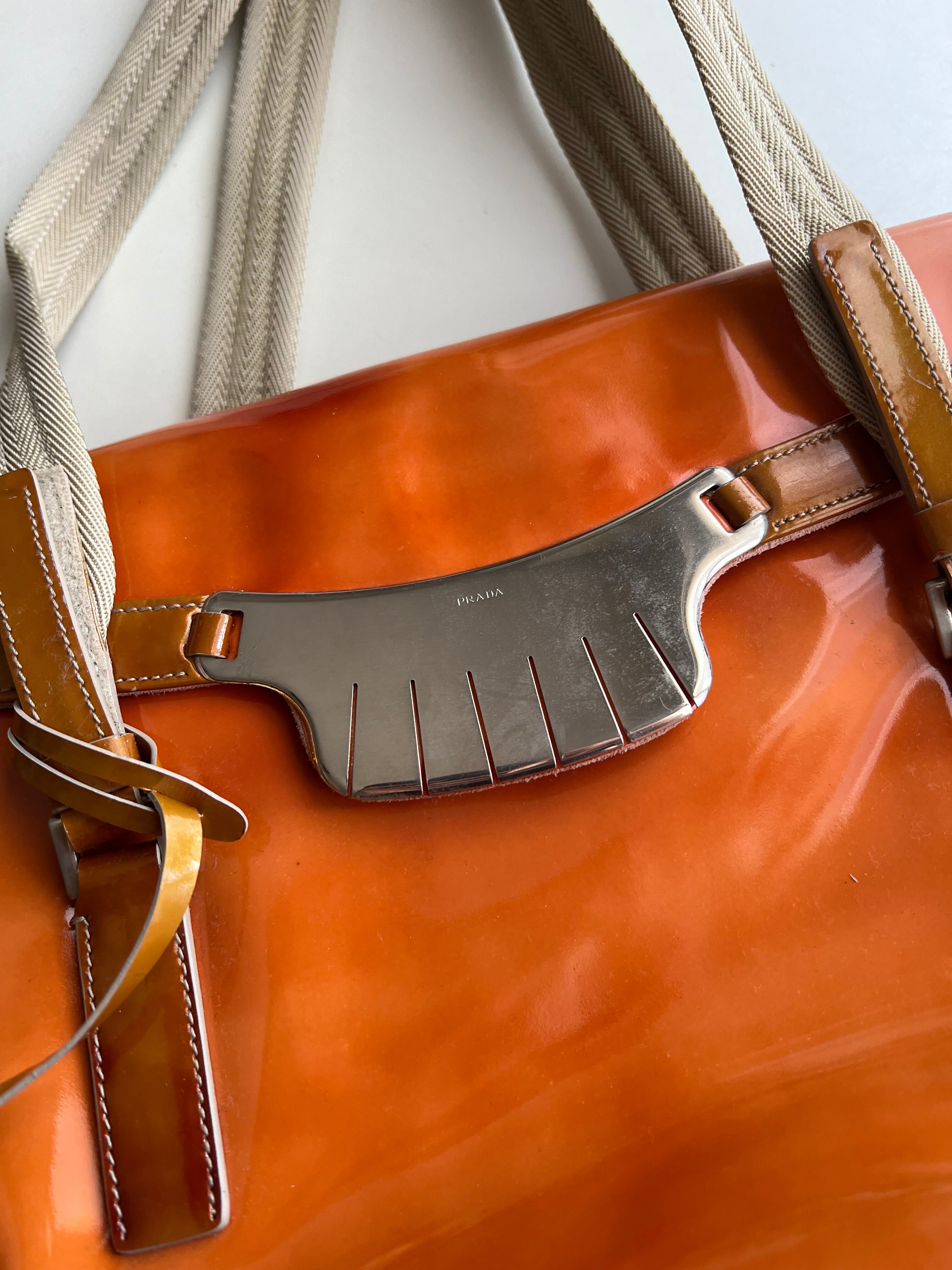 AW1999 PRADA FRINGE BUCKLE HAND BAG | triptraproll