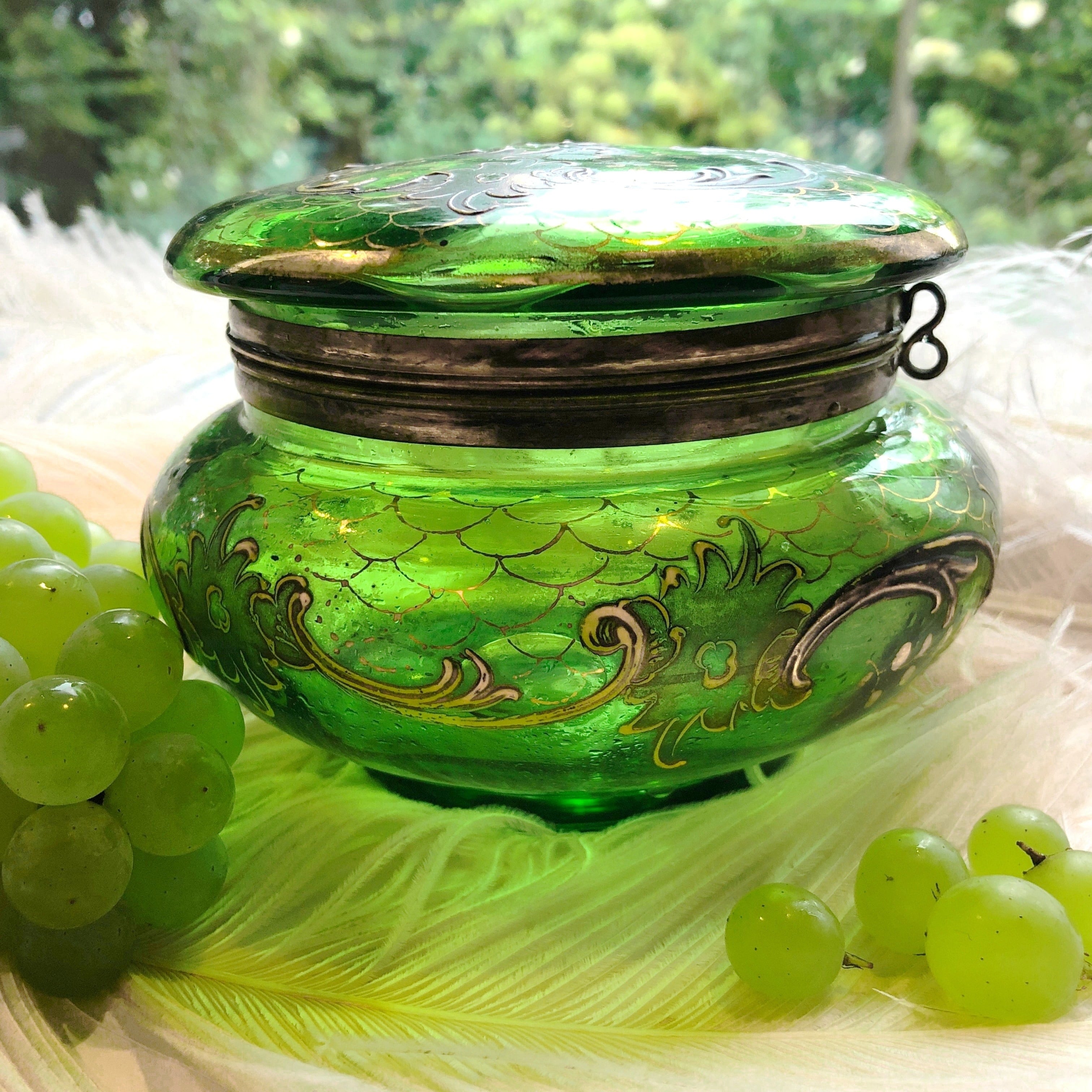 琅玕色のボンボニエール | メルキュール骨董店