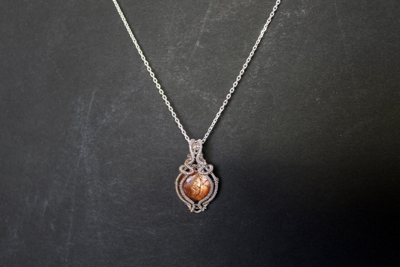 Sunstone silver925 wire wrapping pendant