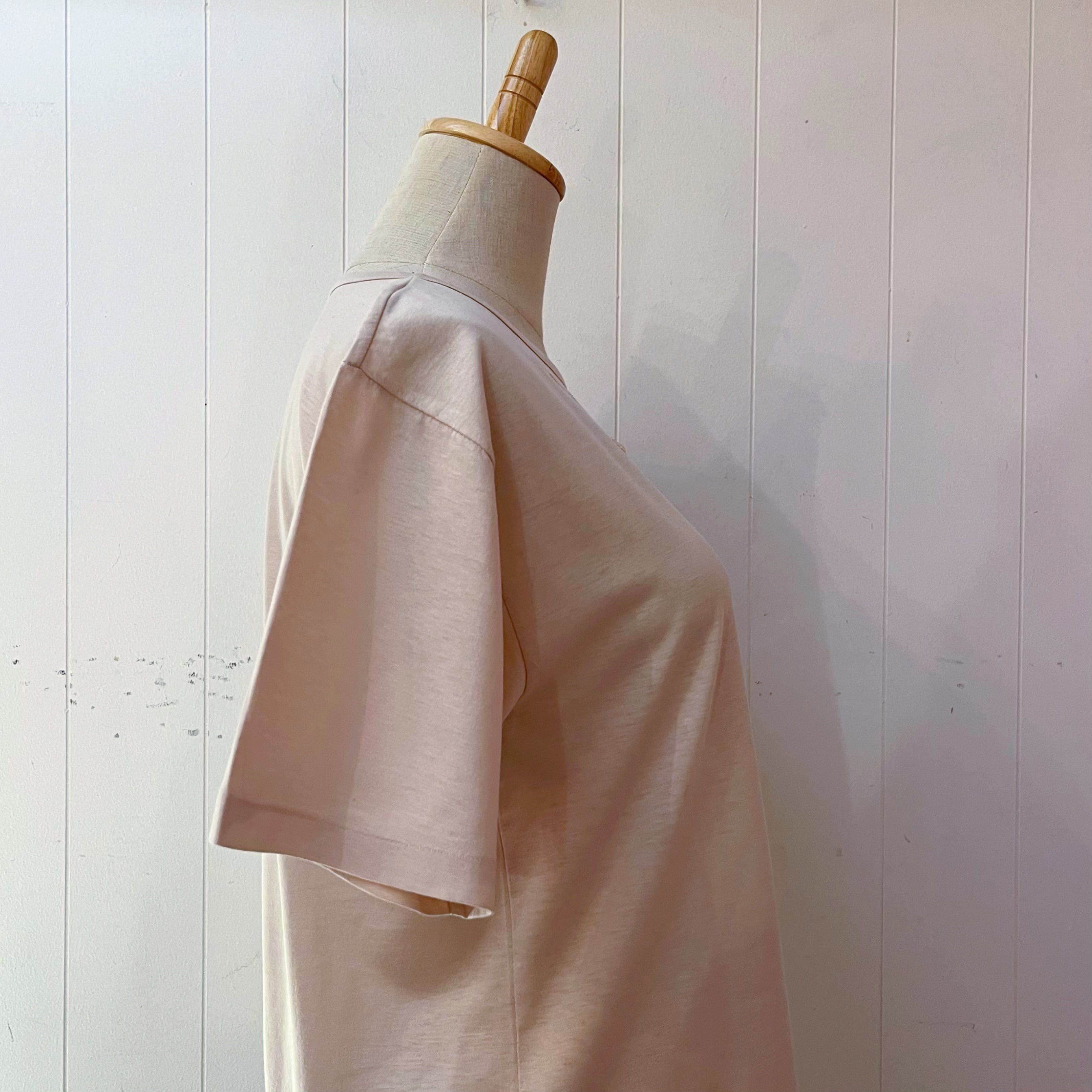 ribbon rose beige T-shirt