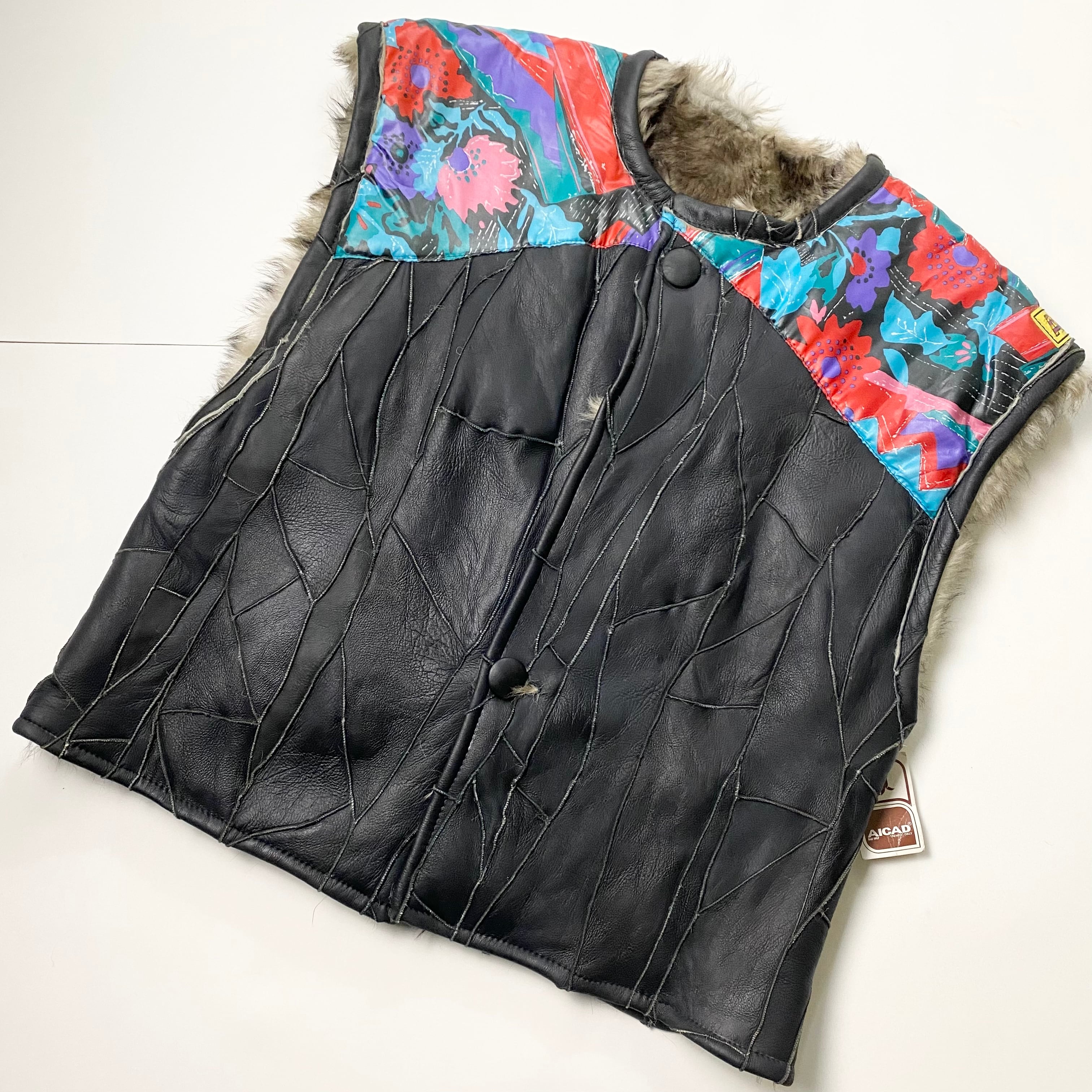 old patchwork leather × real fur vest | NOIR ONLINE