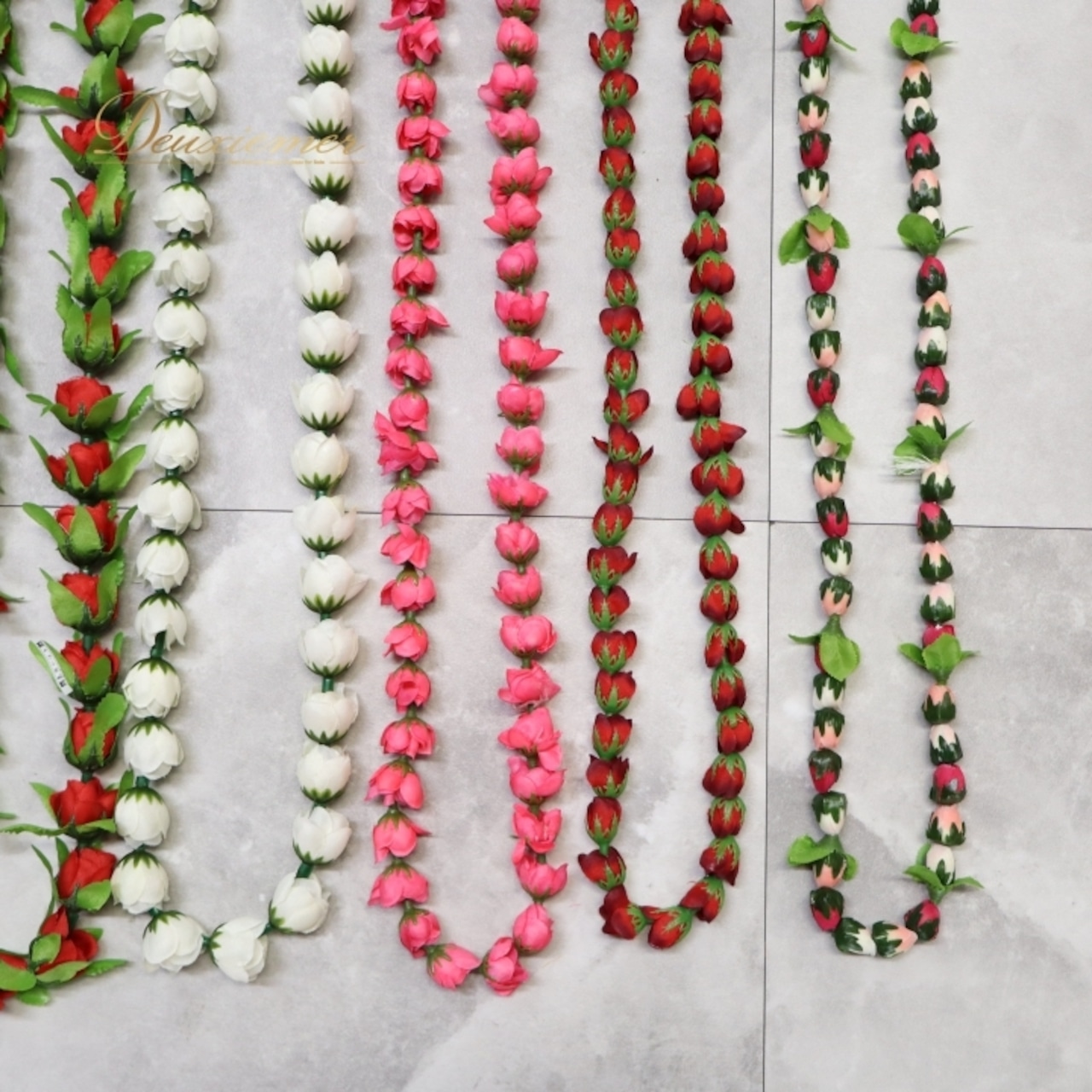 フラダンス 小物 まとめ売り 全8点 セット レイ ピカケレイ ネックレス 花 白 緑 赤 タヒチアン ステージ イベント アクセサリー ダンス小物 かわいい フラワー ロング ホワイト系 ピンク系 レッド系 グリーン系