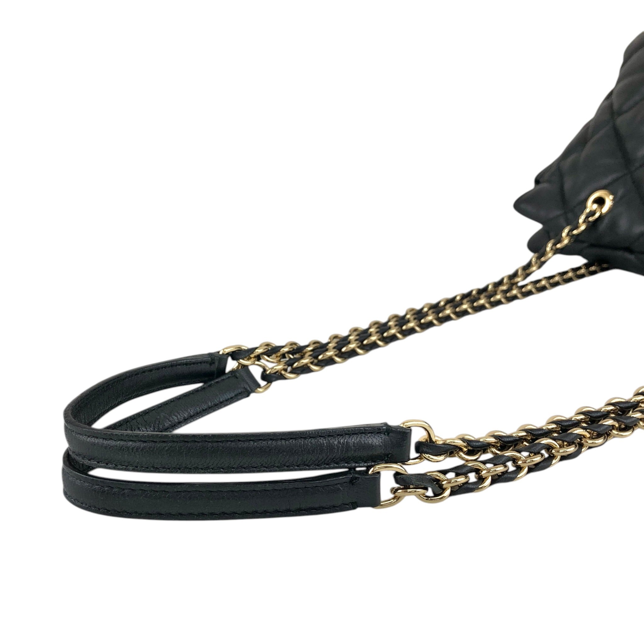Salvatore Ferragamo サルヴァトーレ フェラガモ ヴァラリボン