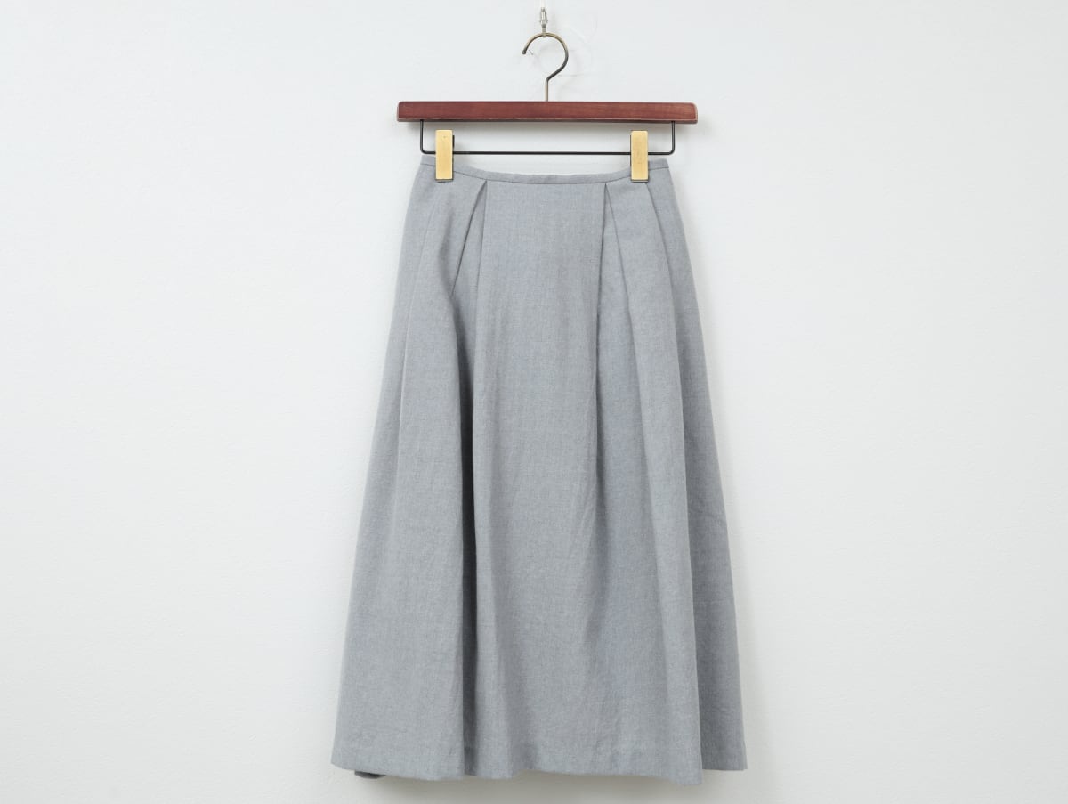 やわらかウール綾織りのタックスカート COL/ライトグレー