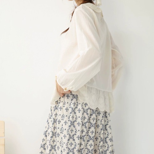 2色/裾カットワーク刺繍ブラウス ・12559