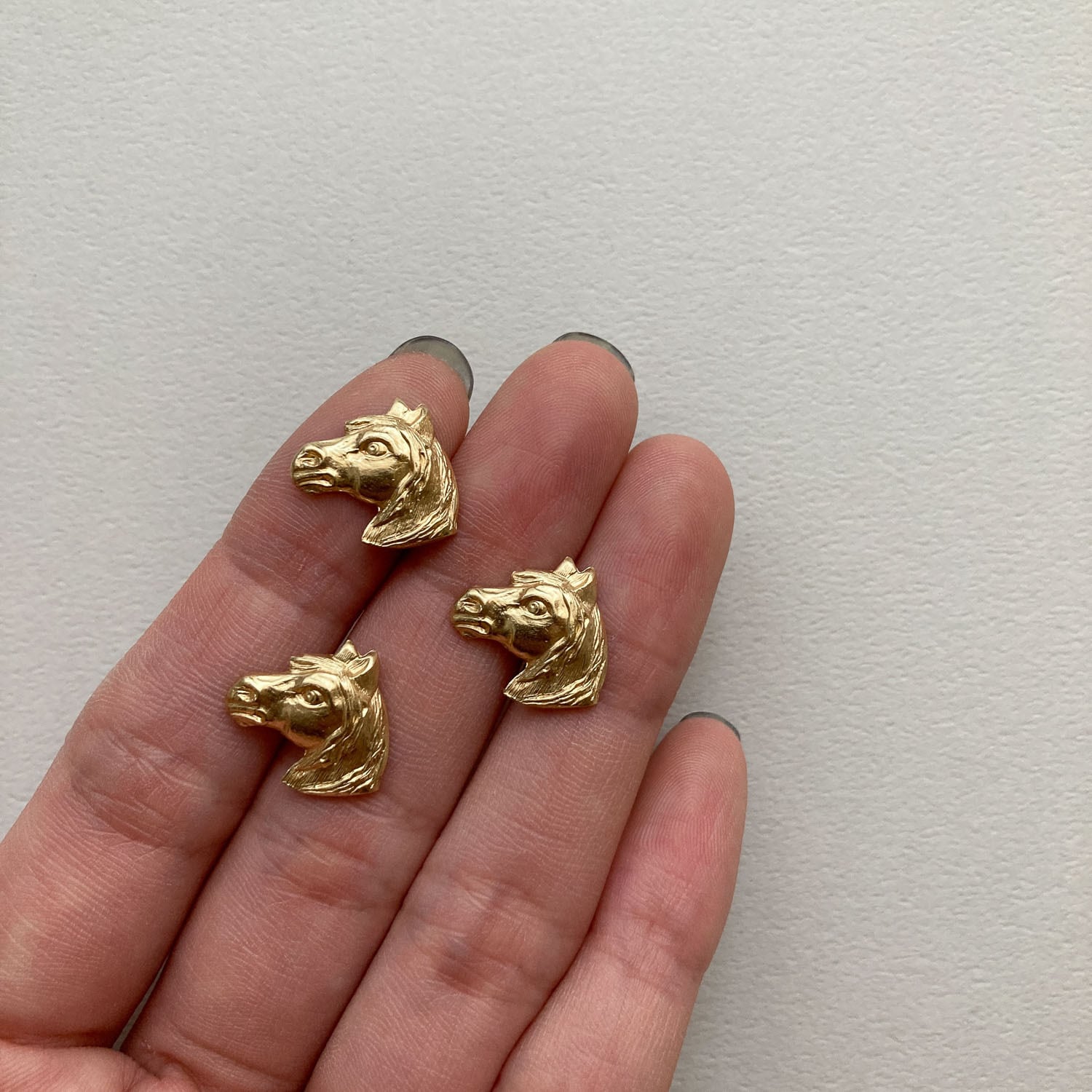最終入荷〉USA真鍮 凛々しい馬の顔パーツ | Dua-アクセサリーパーツ