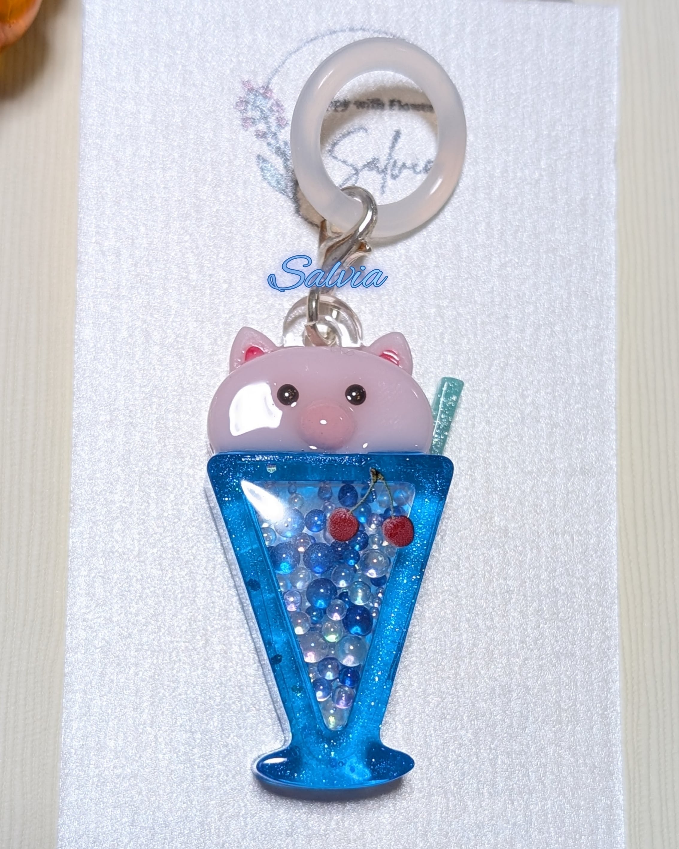 クラゲ シェイカーキーホルダー 海 レジン シャカシャカキーホルダー