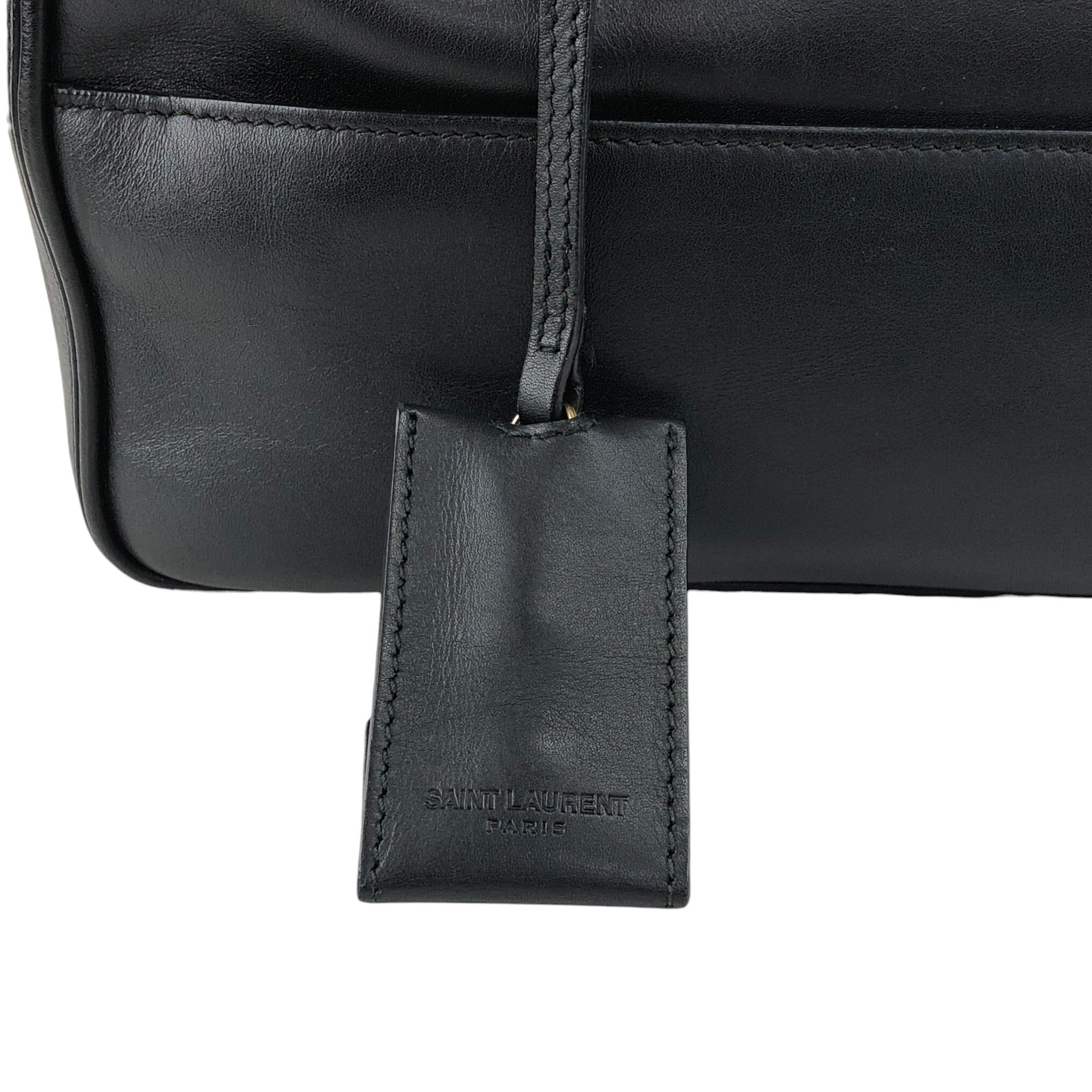 Yves Saint Laurent イヴ・サンローラン ショルダーバッグ ブラック