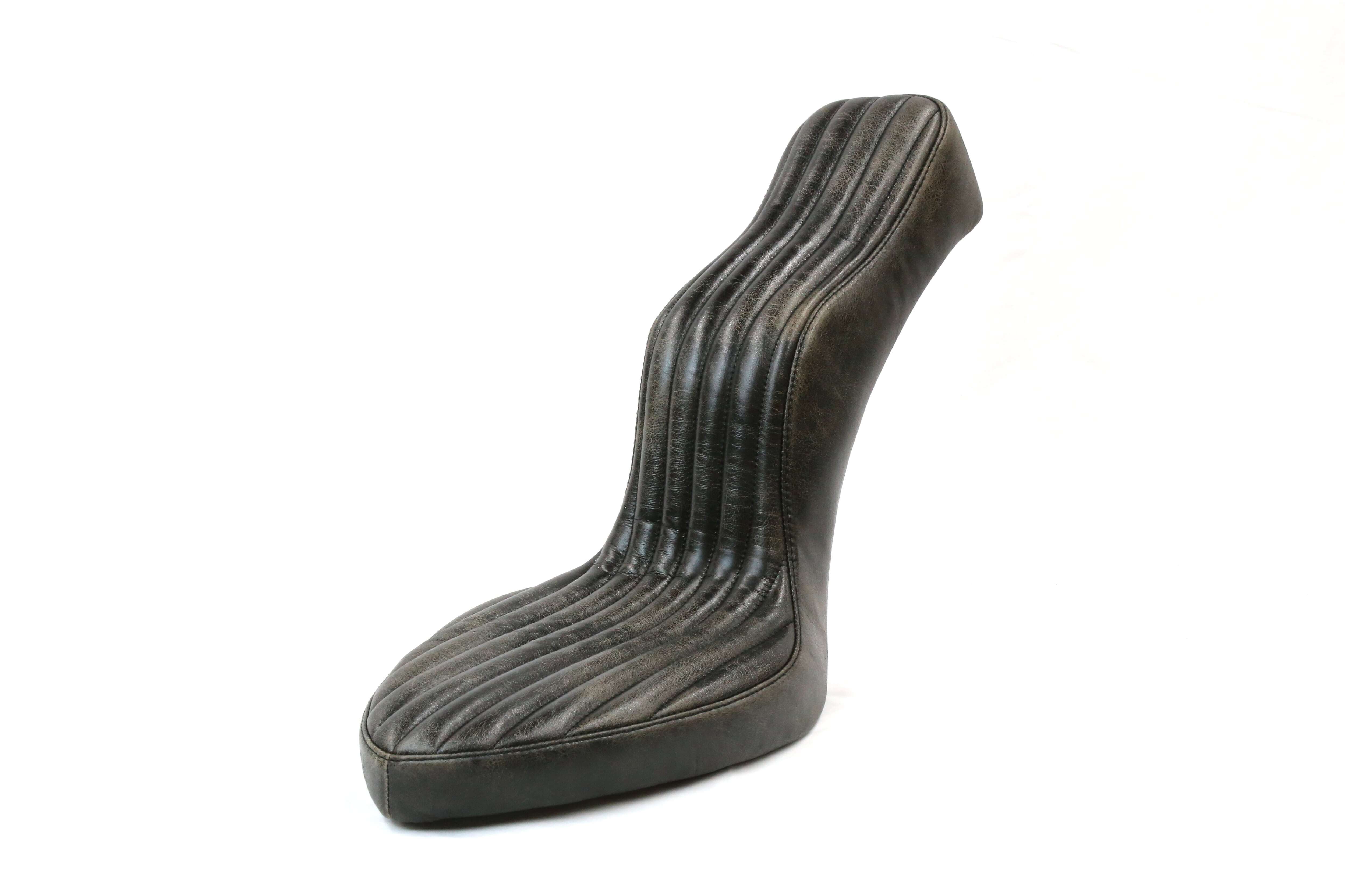 Whale&co. キング＆クイーン シート［縦タック&ロール］/本革 【公式通販】