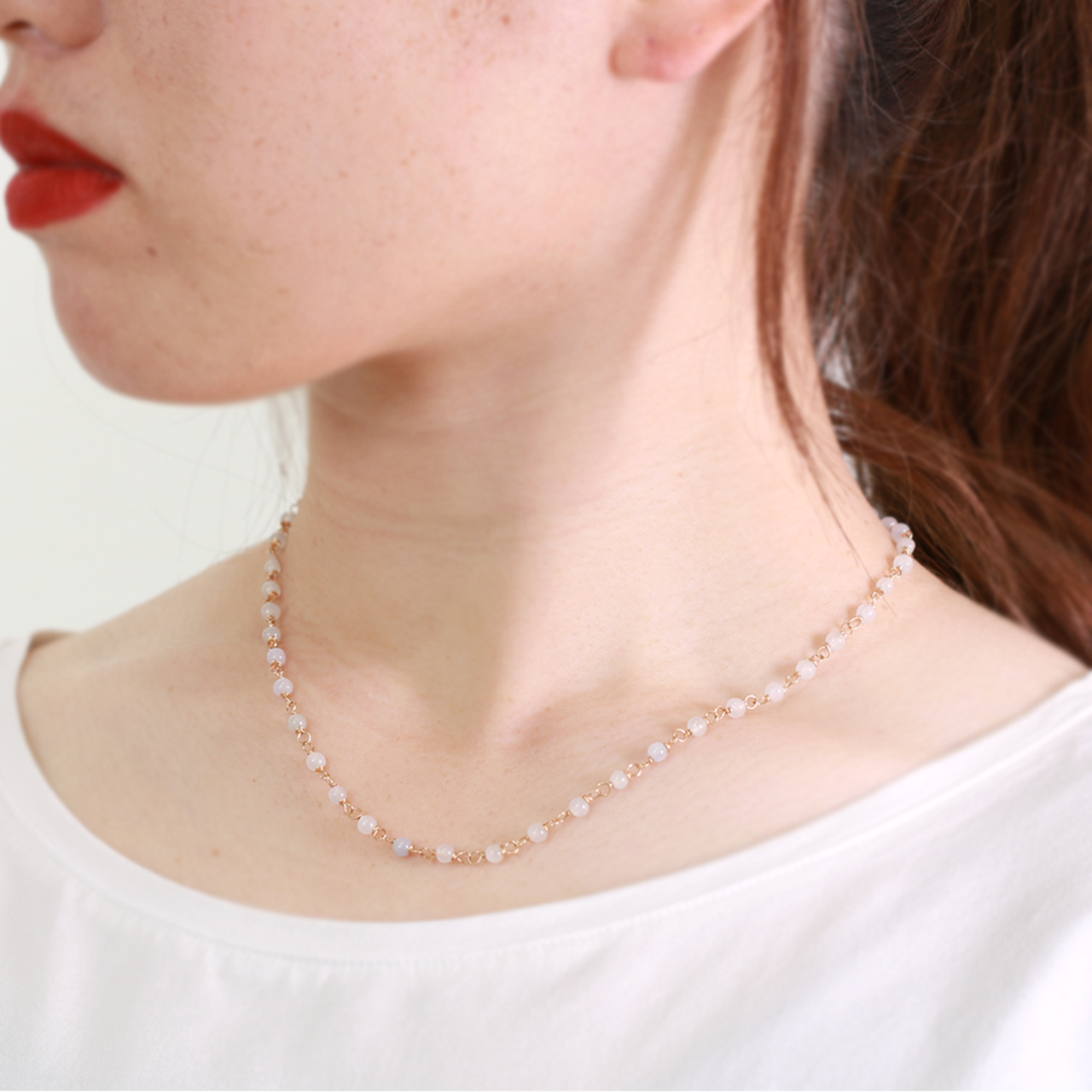 翡翠をサラッと使いたい方！ＭeiNu人気アイテム 白翡翠眼鏡留めネックレスK14GF Ａ貨翡翠 jd_ne1035