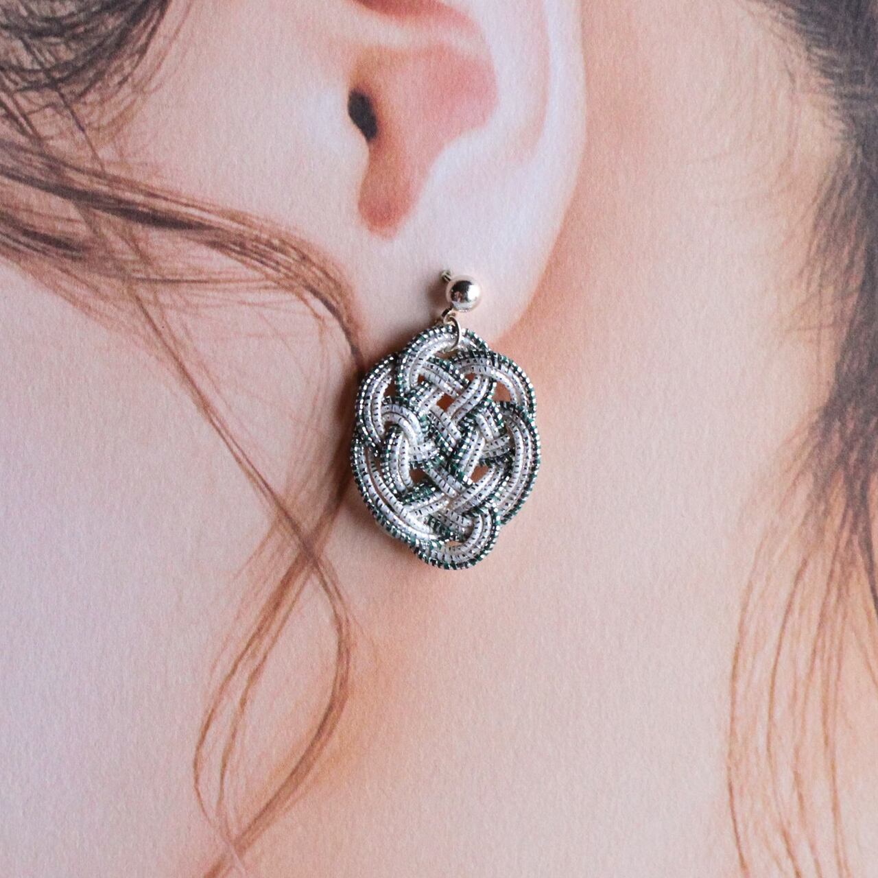 水引ピアス・イヤリング - TSUYA - グリーン×シルバー | 紙単衣