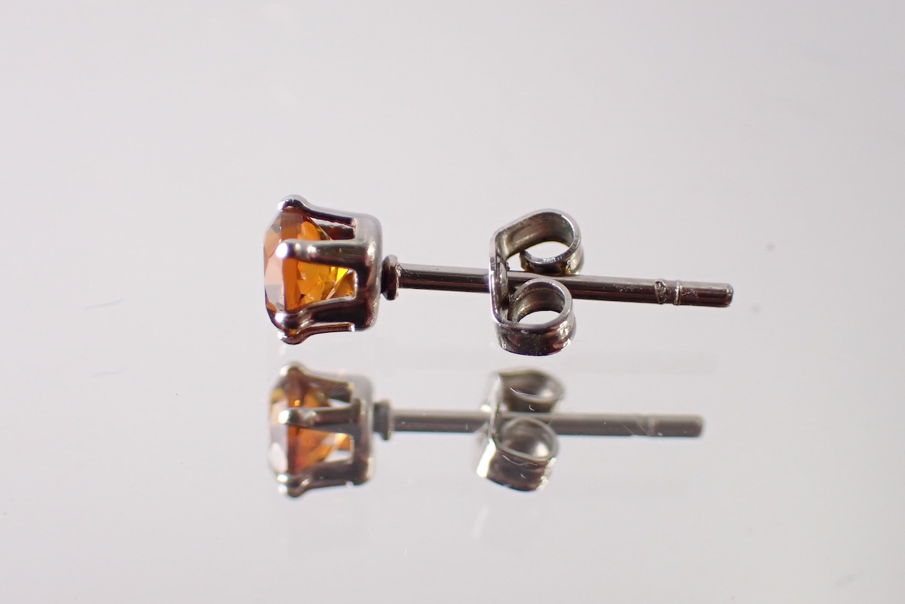 シトリンピアス　約4mm　[E10-3]