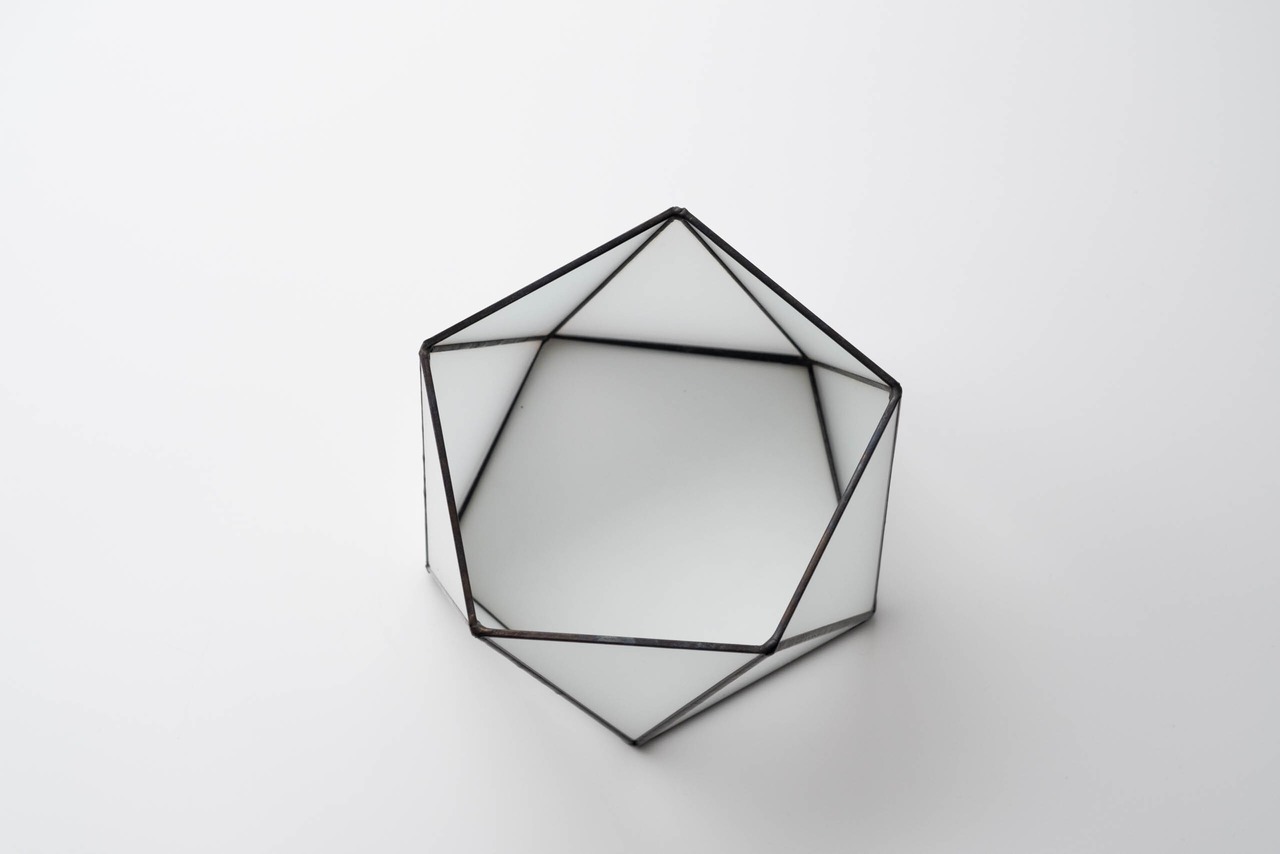 PENTAGONAL TWIST PLANTER