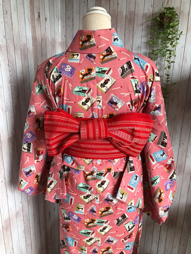 一点物・お仕立て上がり！昭和レトロな黒猫の浴衣【ピンク・S-Mサイズ】