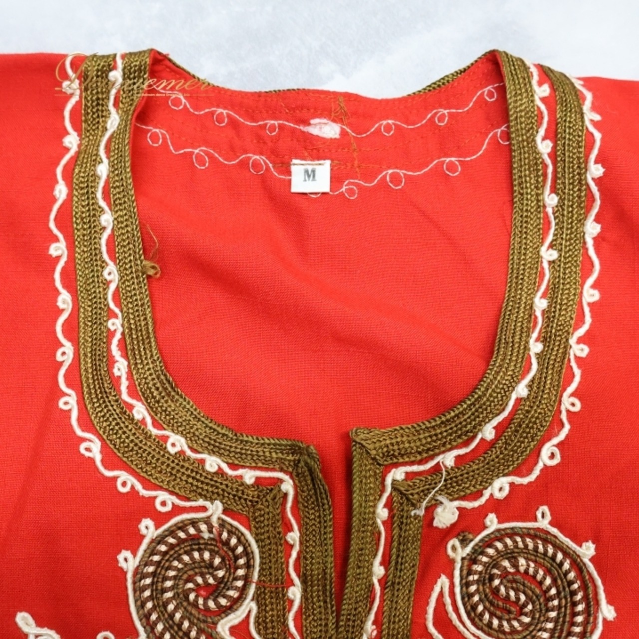 ベリーダンス 衣装 ワンピース ドレス レッド系 刺繍 赤 茶 白 羽織り 長袖 ロング スリット ガラベーヤ ハリージ 民族舞踏 ダンス衣装 練習 レッスン イベント ステージ ブラウン系 ホワイト系