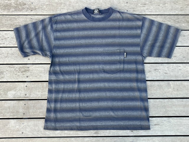 90s REDSAND SHADOW BORDER POCKET TEE