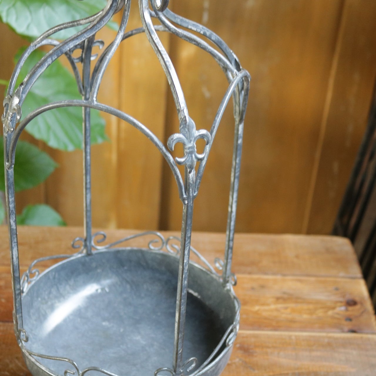 シャビープラントスタンド アイアンスタンド | 直香園芸
