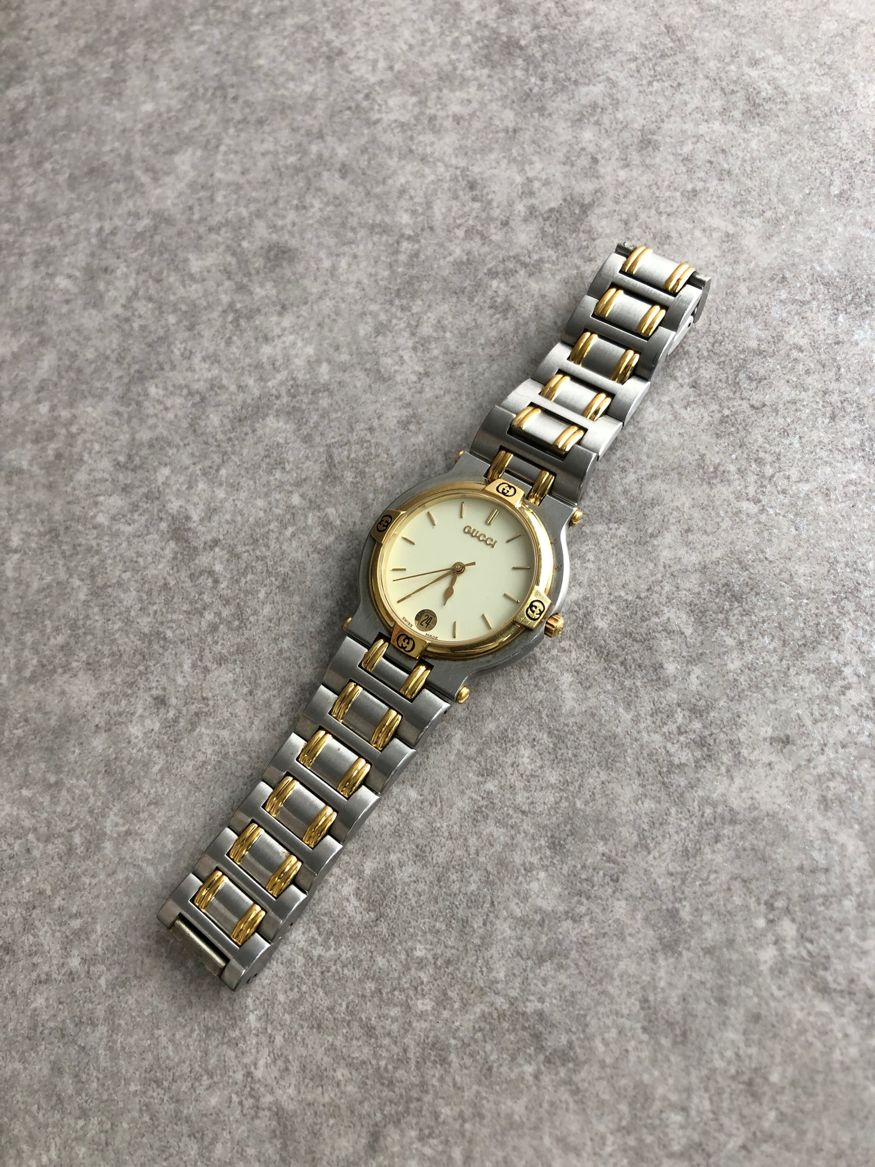GUCCI グッチ 腕時計 シルバー×ゴールド ステンレススチール 9000M