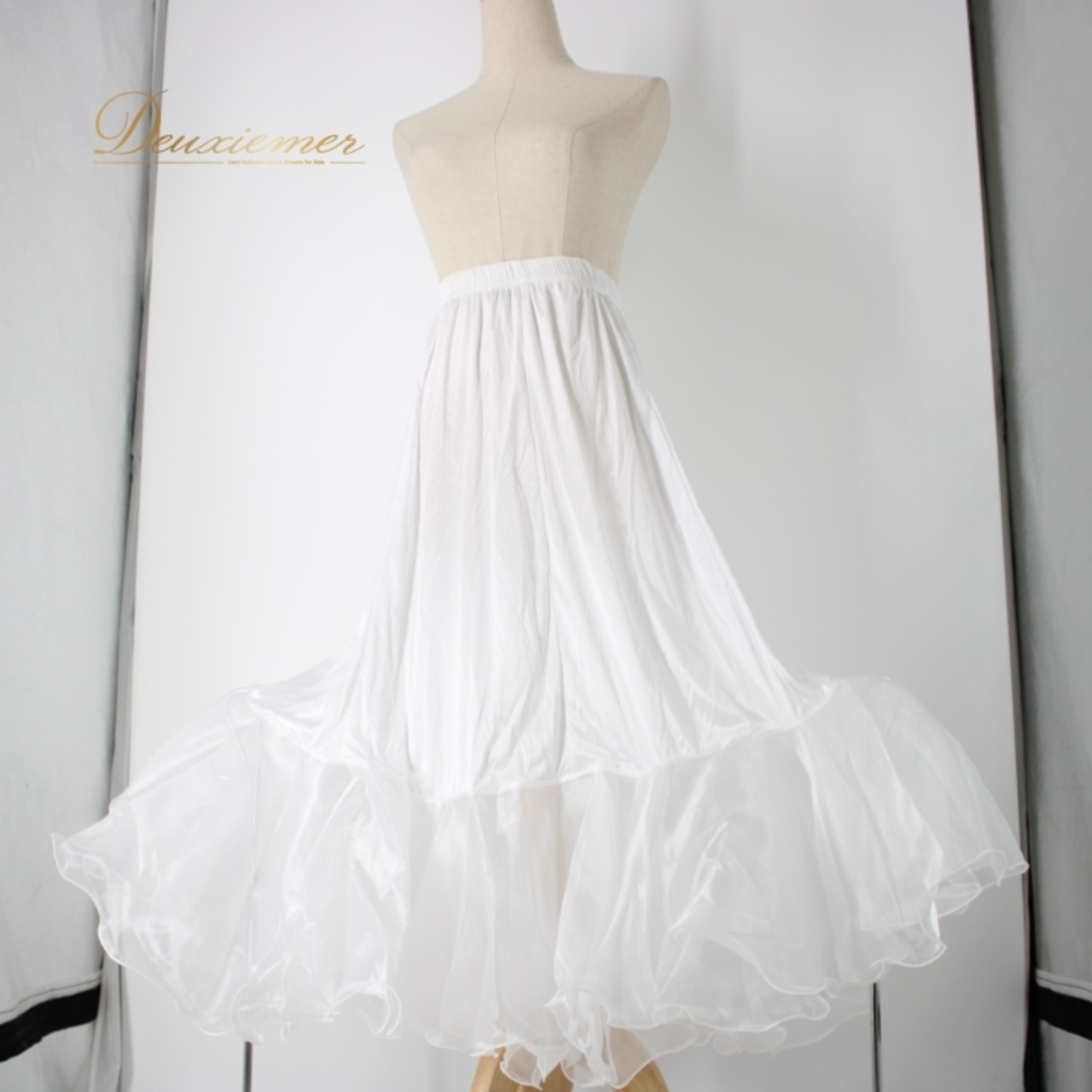 社交ダンス 衣装 スタンダード スカート レッスンウェア パニエ ペチコート 白 ホワイト系 ICHIOKU イチオク 無地 シンプル フリル 清楚 フェミニン おしゃれ 美しい 丈夫な ポリエステル 軽い ふわふわ ボリューム 春 夏 謝恩会 結婚式 パーティー ダンス衣装 スカート追加 コーディネート 楽チン 伸縮性あり