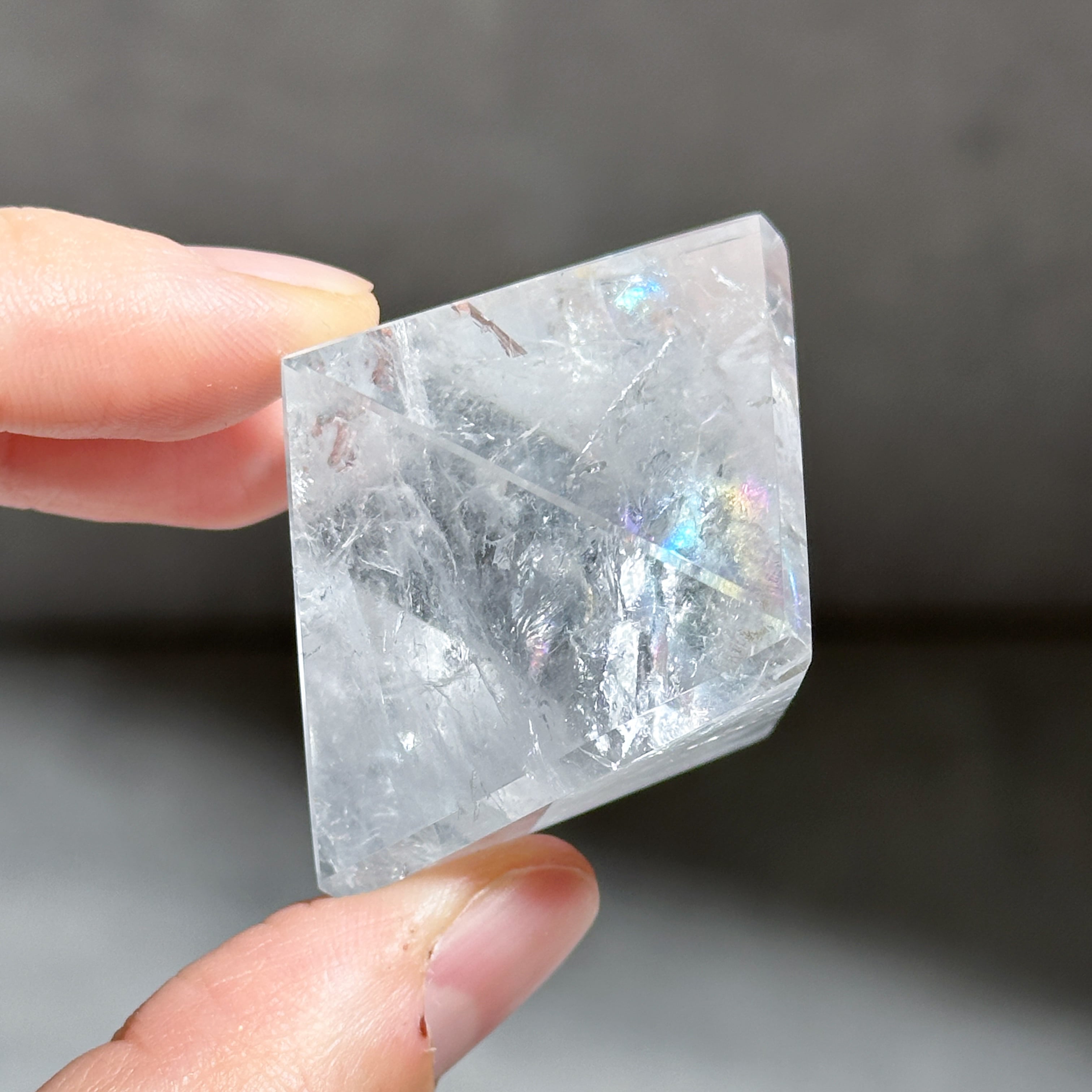 ミナスジェライス産クリアクォーツ 正八面体（オクタヒドロン）13