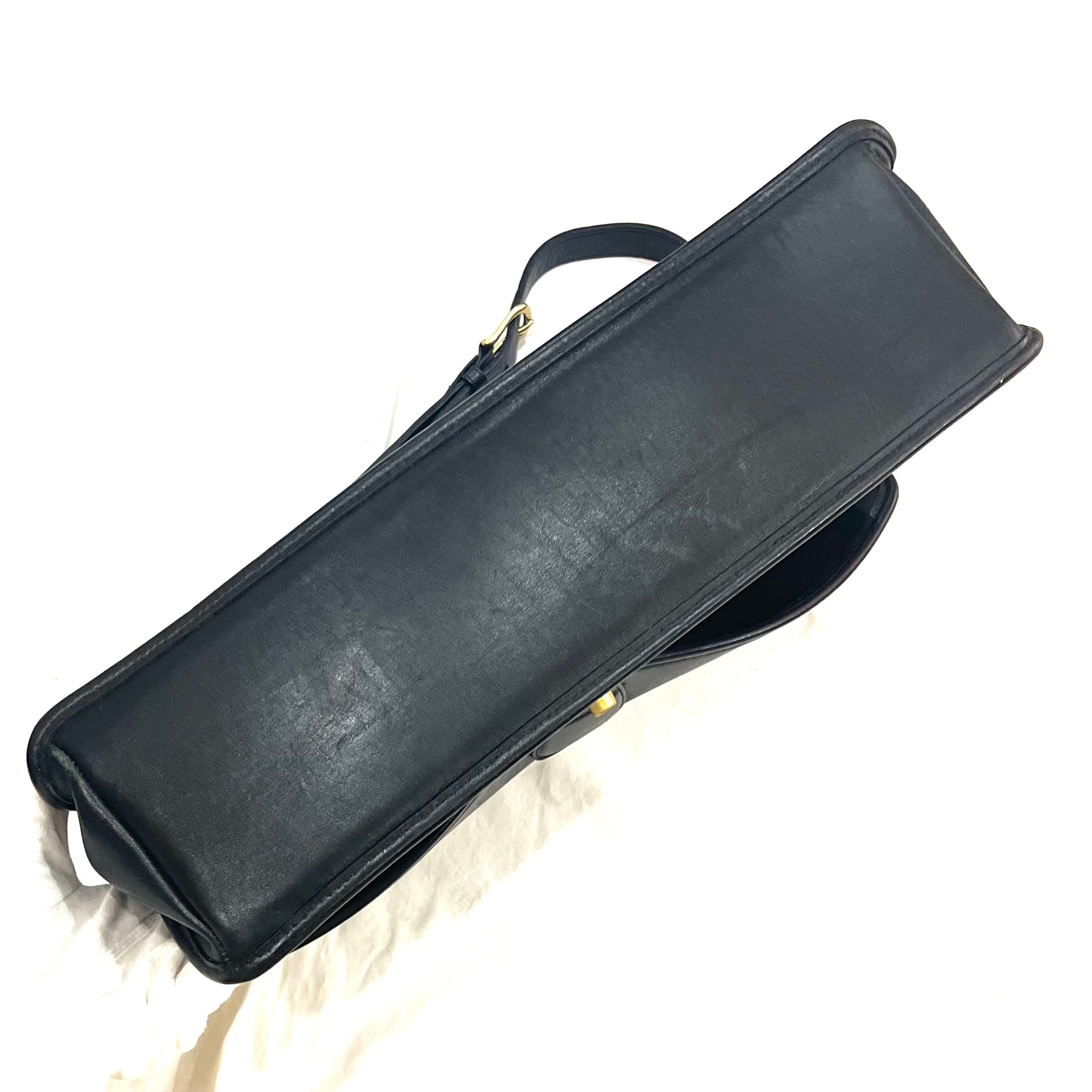 良品 COACH ビジネスバッグ レザー ブラック オールドコーチ 2way 映画で話題沸騰！【COACH】オールドコーチ 2WAY ビジネスバッグ 本革