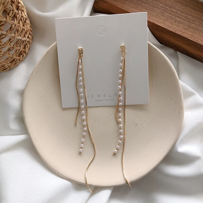 ラインロングパールスタイルイヤリング スタンダードレッド レトロ 真珠 指輪 ブラック・アイド・ピーズ56128708834