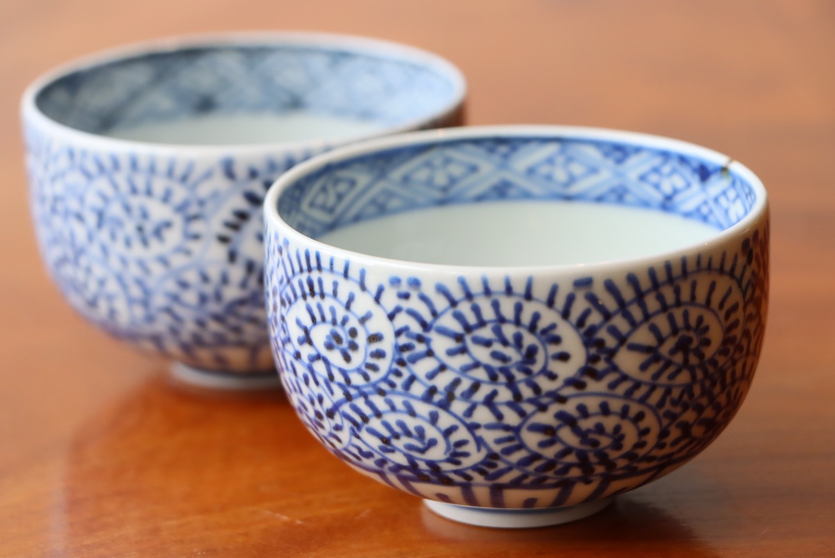 りん茶碗 古伊万里 染付 蛸唐草文 | (有)新原美術