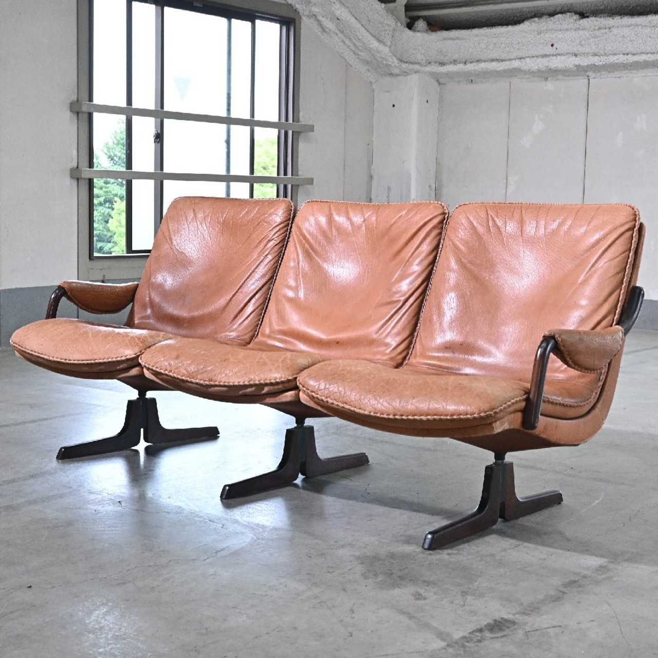 北欧ビンテージ BERG furniture 3人掛けソファ 本革 アーム トリプル デンマーク ミッドセンチュリー ベルグファニチャー【中古家具/中古インテリア/USED家具ユーズド家具/リサイクル】