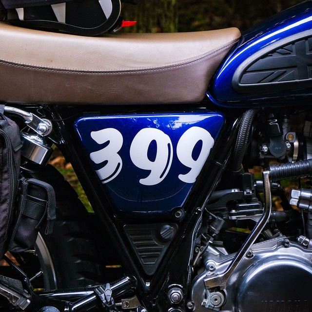 YAMAHA SR400 サイドカバー カスタムデカール 399 マットシルバー 左右 