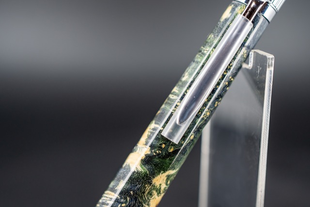 【カナダの象徴】 ハードメープル 瘤杢 スタビライズドウッド silver MP